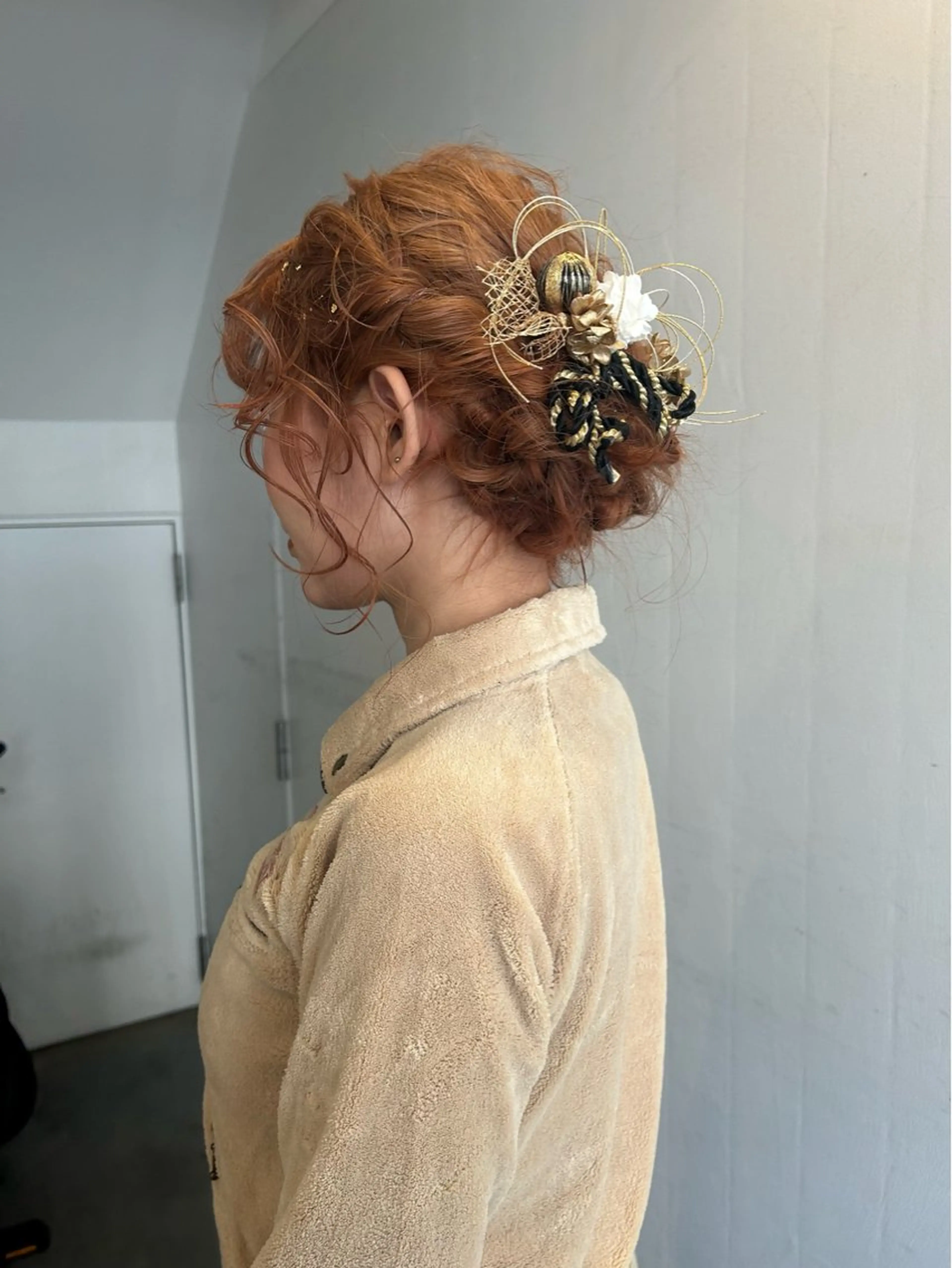 ヘアアレンジ 成人式 卒業式のヘアスタイル hen所属・心斎橋/レイヤー/ ブリーチ/モエのヘアスタイル