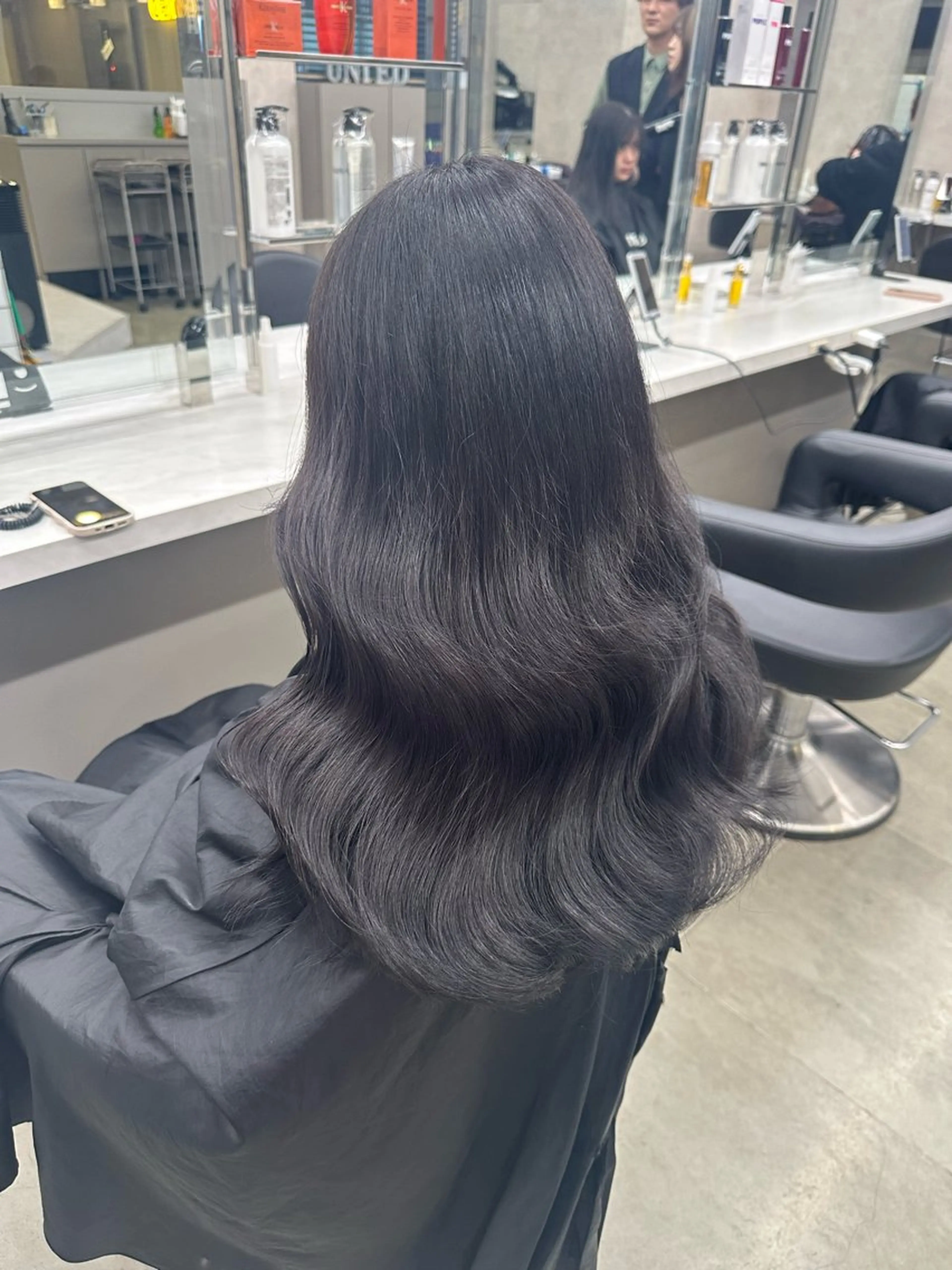 ロング カラー 黒髪 ブルーカラー ブルーブラック 🪞ハイトーン🪞 🤍waka🤍のヘアスタイル