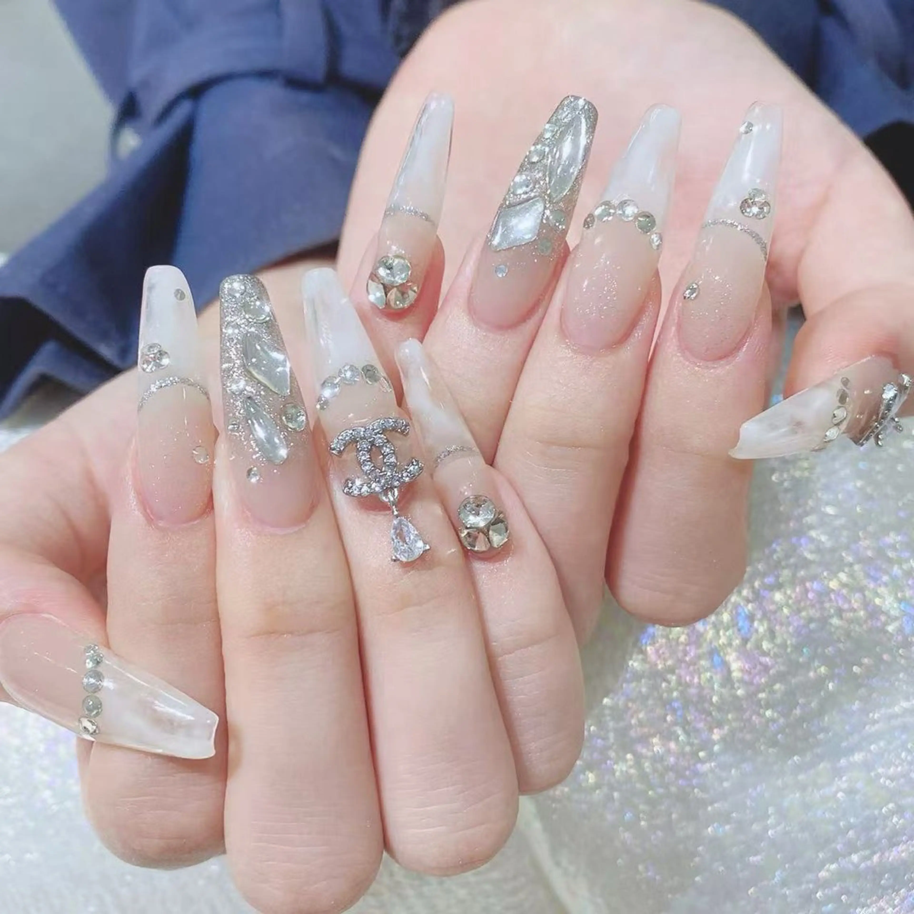 ネイル ハンドネイル Queens マオのネイルデザイン