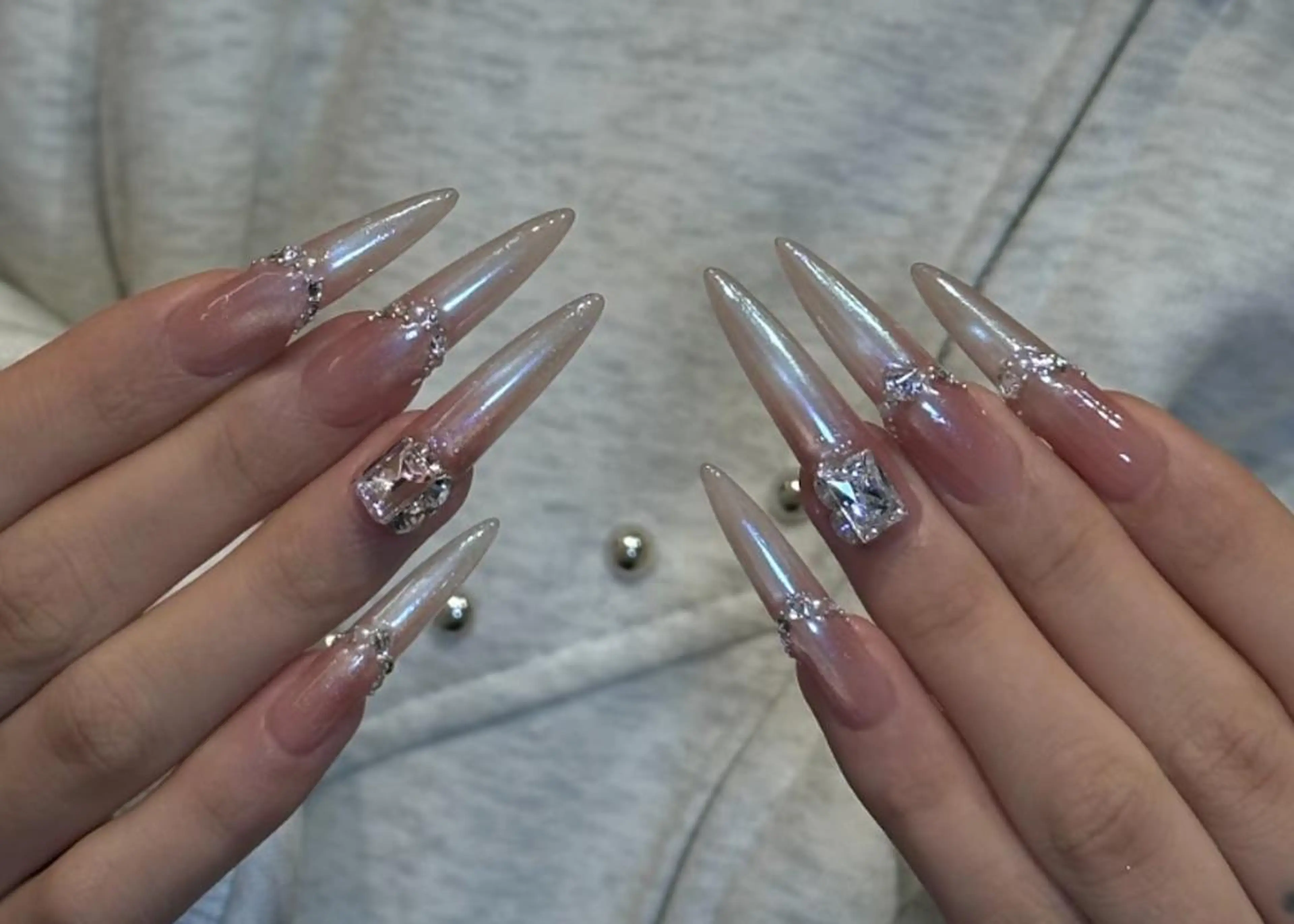 ネイル ハンドネイル 🎀 Ayaka_nailのネイルデザイン