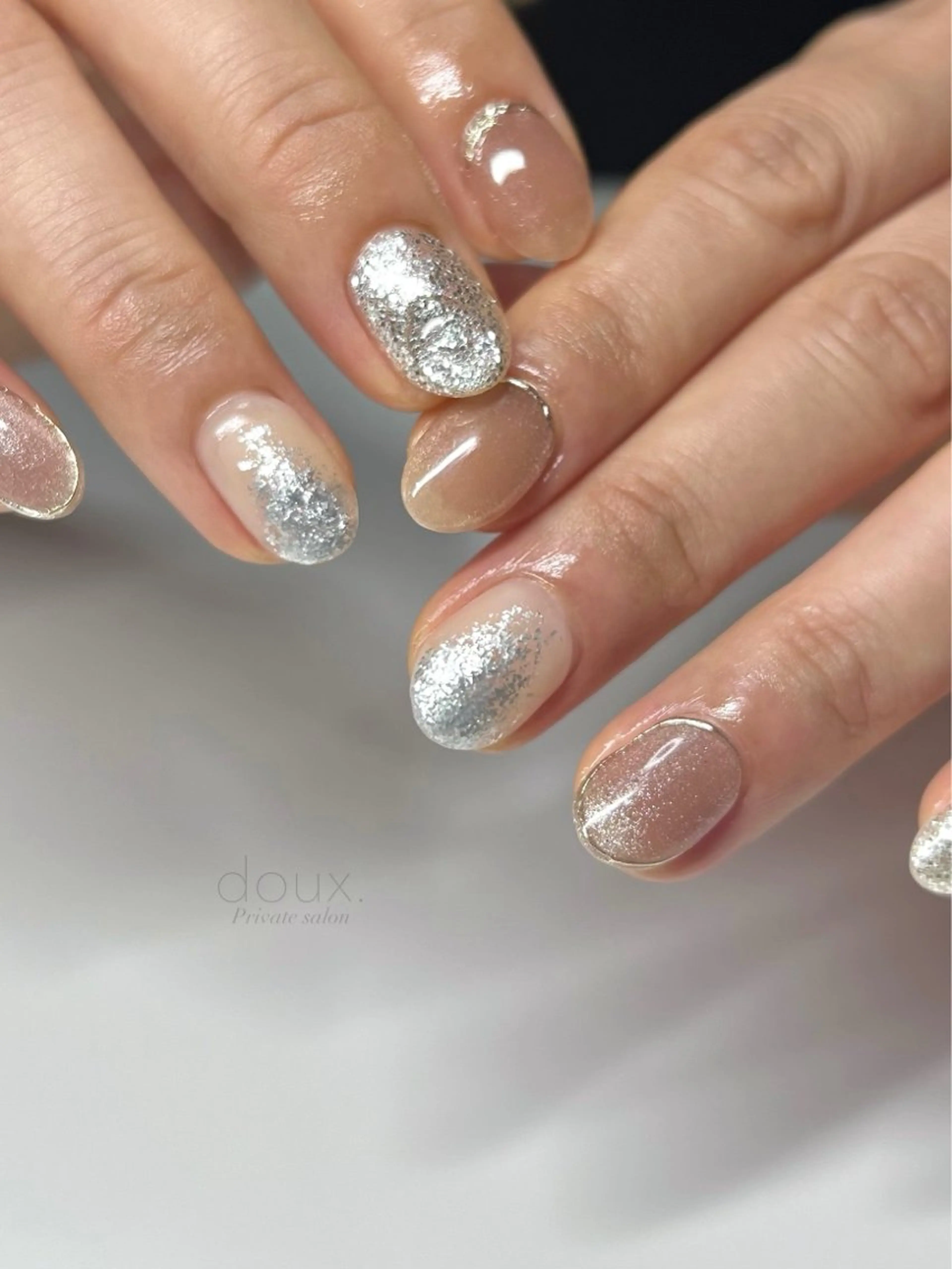 ネイル 韓国ネイル マグネットネイル マットネイル ミラーネイル ニュアンスネイル ハンドネイル doux. nailのネイルデザイン