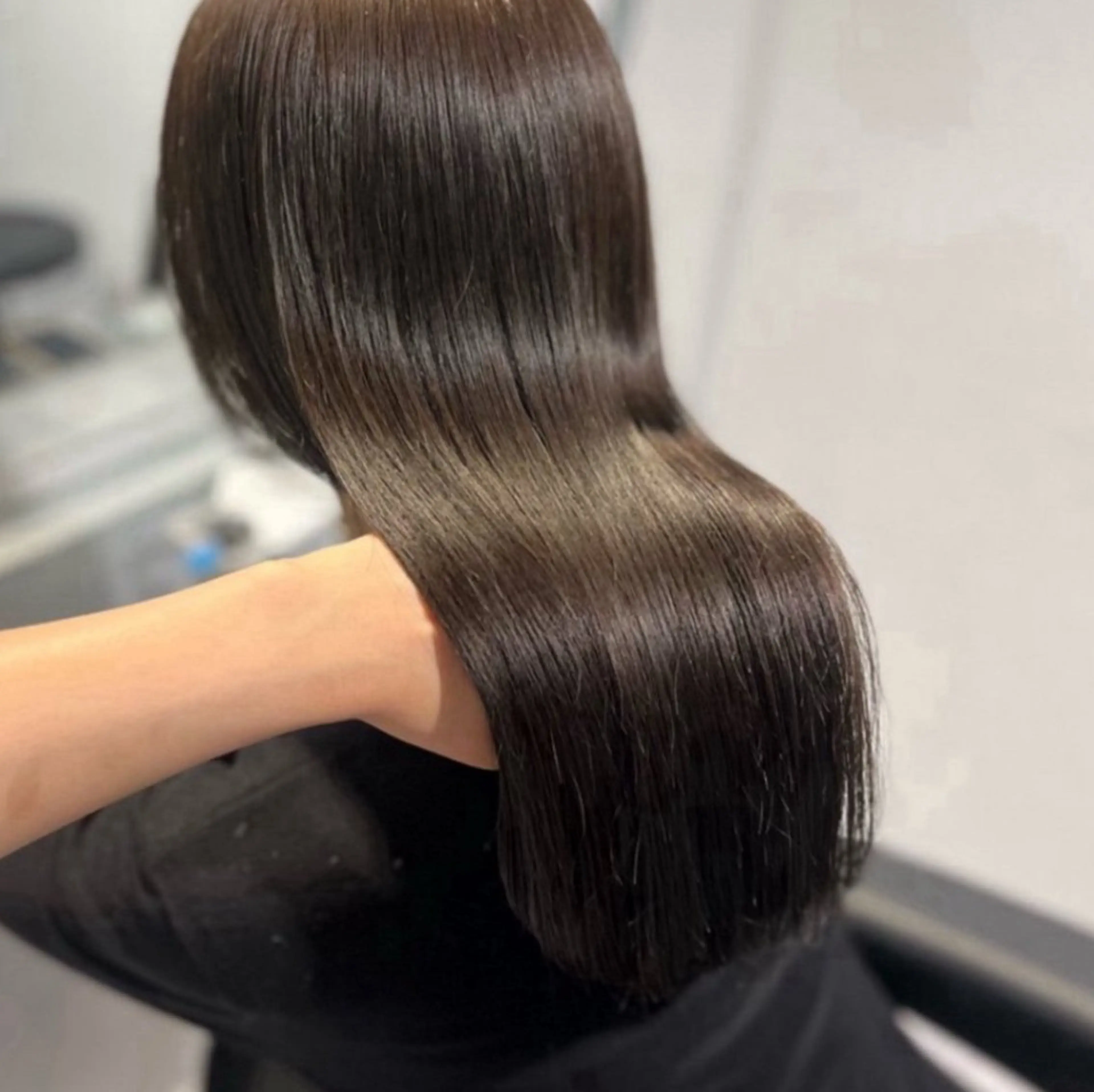 ロング カラー 🫧うる艶トレンド 🫧透明感カラーのヘアスタイル