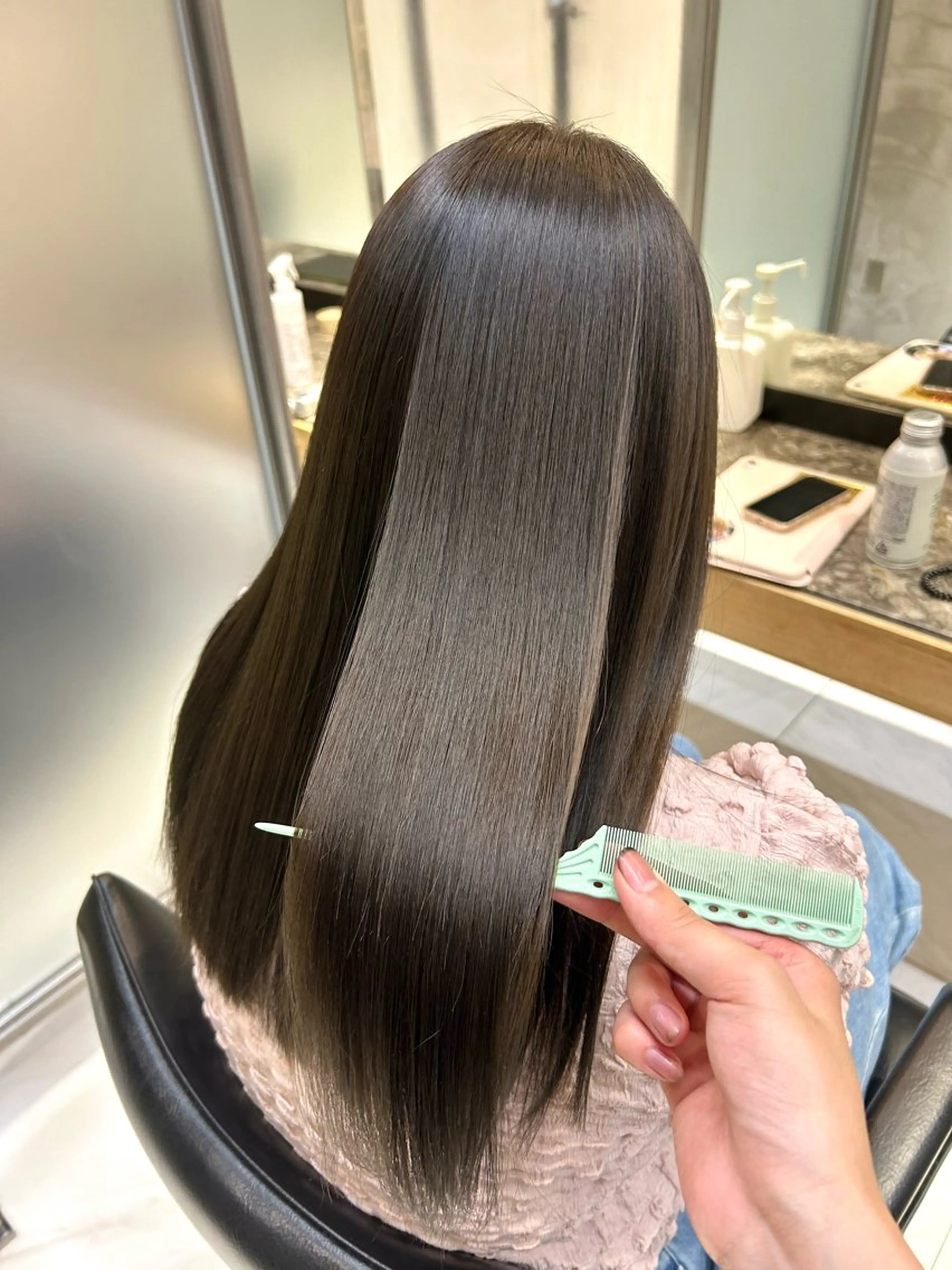 ロング カラー ブリーチ ブラウンカラー ブリーチなしカラー オリーブブラウン 艶カラー/レイヤー 🦋AKARI🦋のヘアスタイル