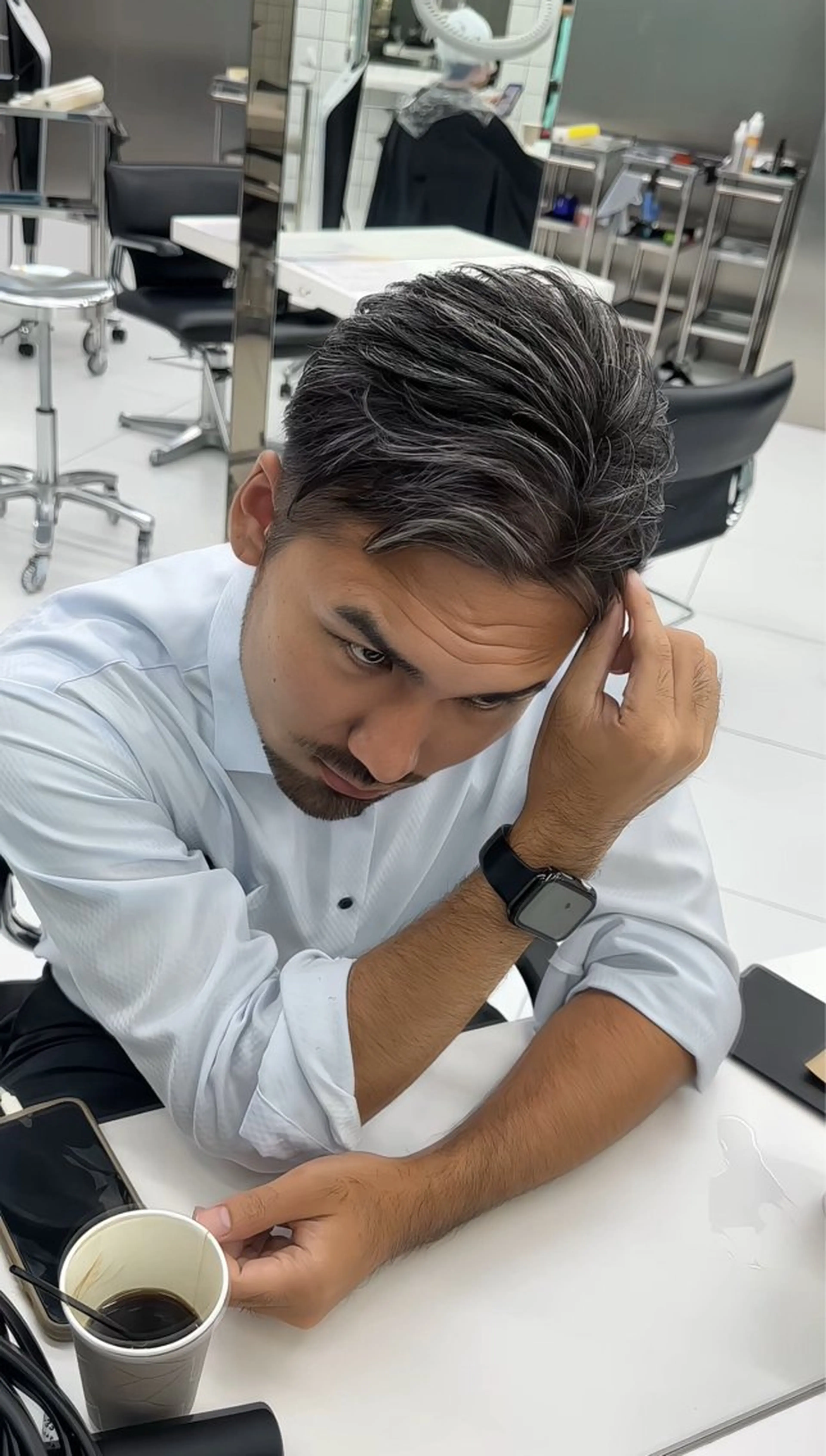 メンズ センターパート メンズハイライト メンズメッシュ カット ヘアカラー 白髪メッシュ/ 大人メッシュ/ぽんのヘアスタイル