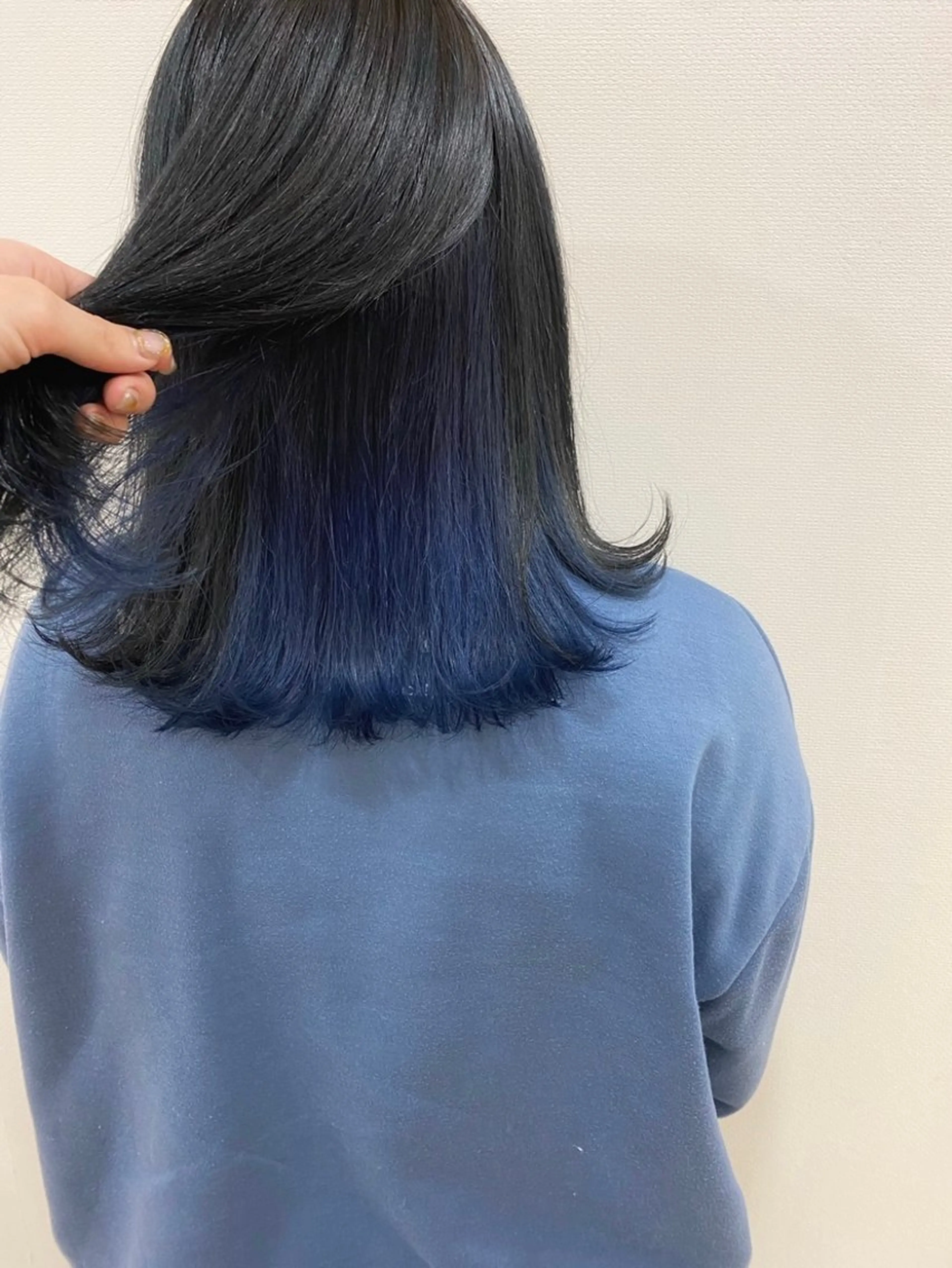 セミロング カラー ブルーカラー インナーカラー ネイビーカラー カット ヘアカラー トリートメント erika /韓国ヘアのヘアスタイル