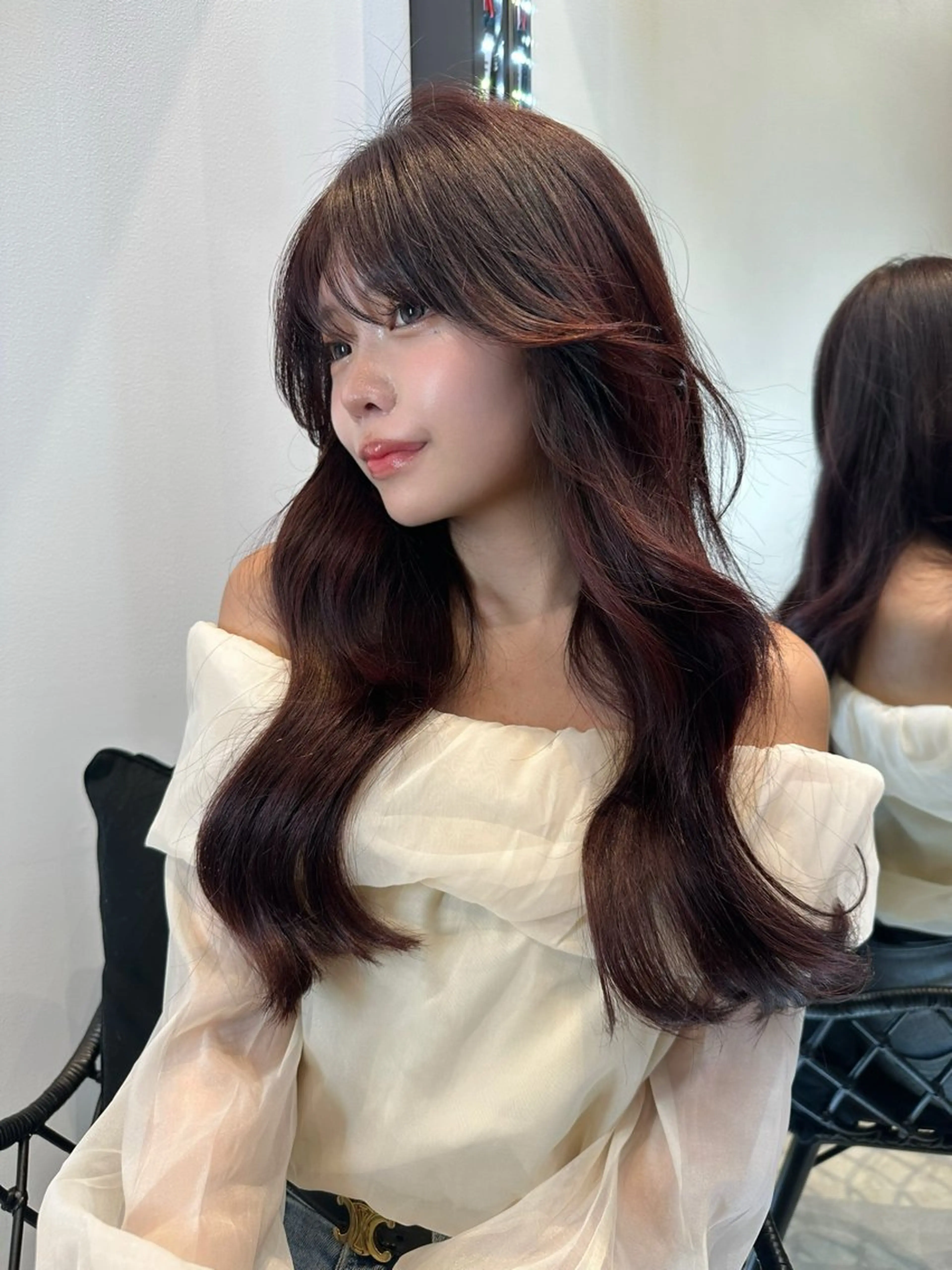 ロング カラー カット ヘアカラー トリートメント 韓国ヘア🇰🇷 透明感カラー🩶のヘアスタイル