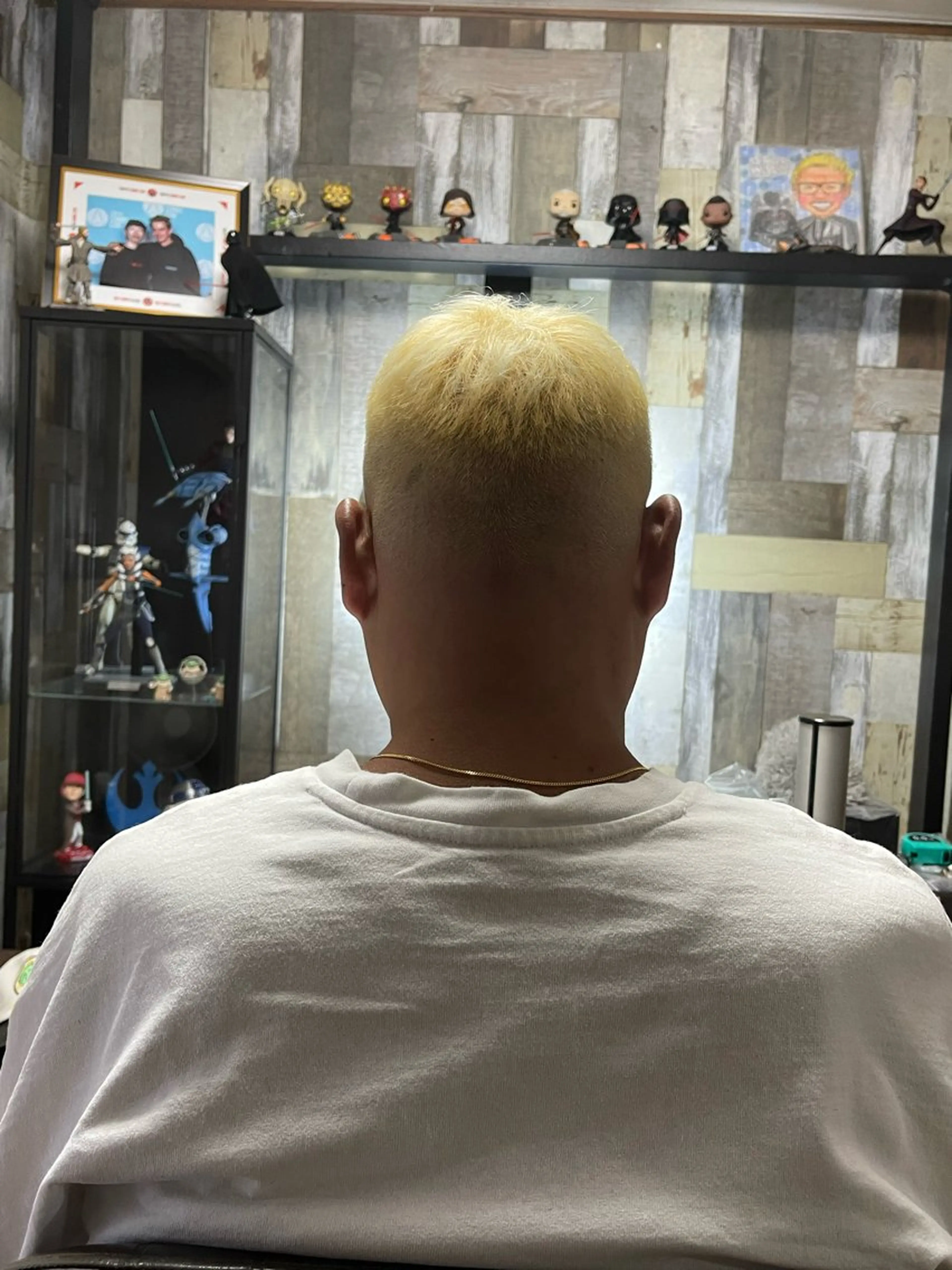 ショート カラー メンズ メンズブリーチ ブリーチ カット ヘアカラー spaski所属・メンズ特化型/永井 友貴のヘアスタイル