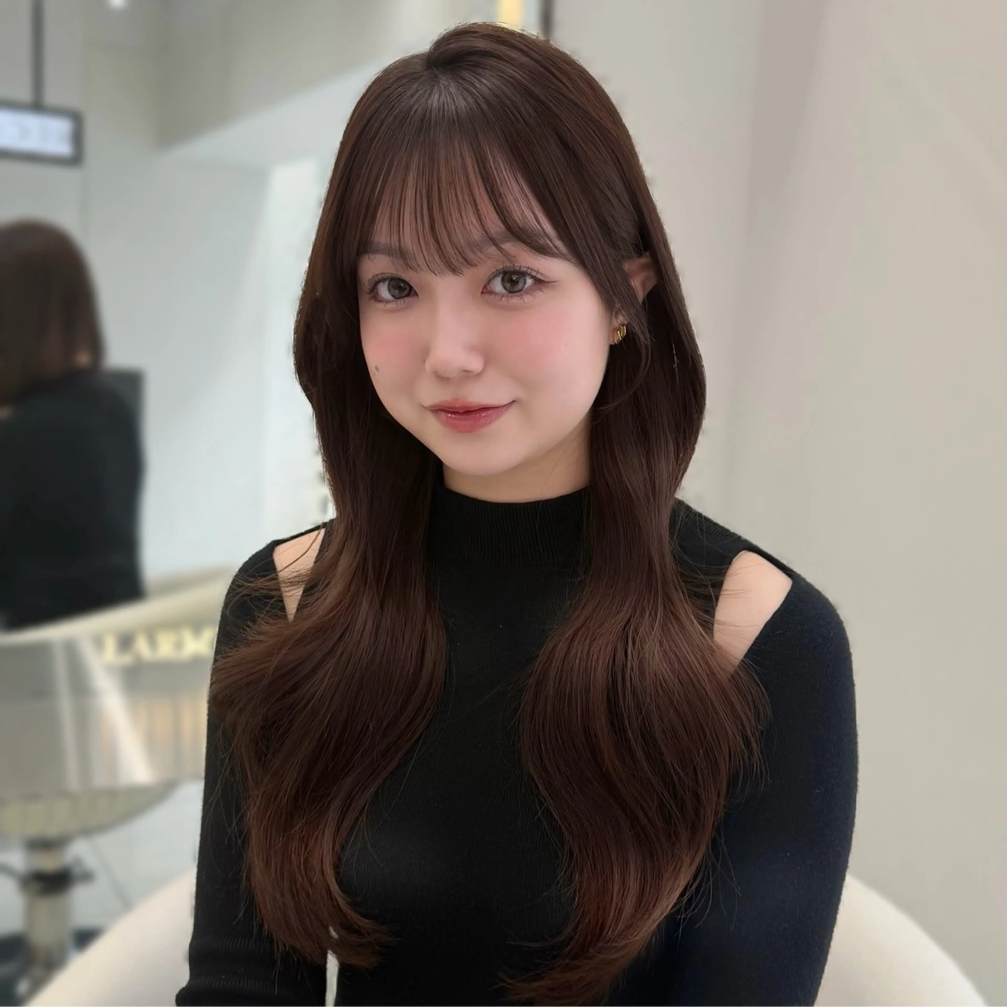 ロング 🎀Ami/新宿/レ イヤー/艶カラー🎀のヘアスタイル