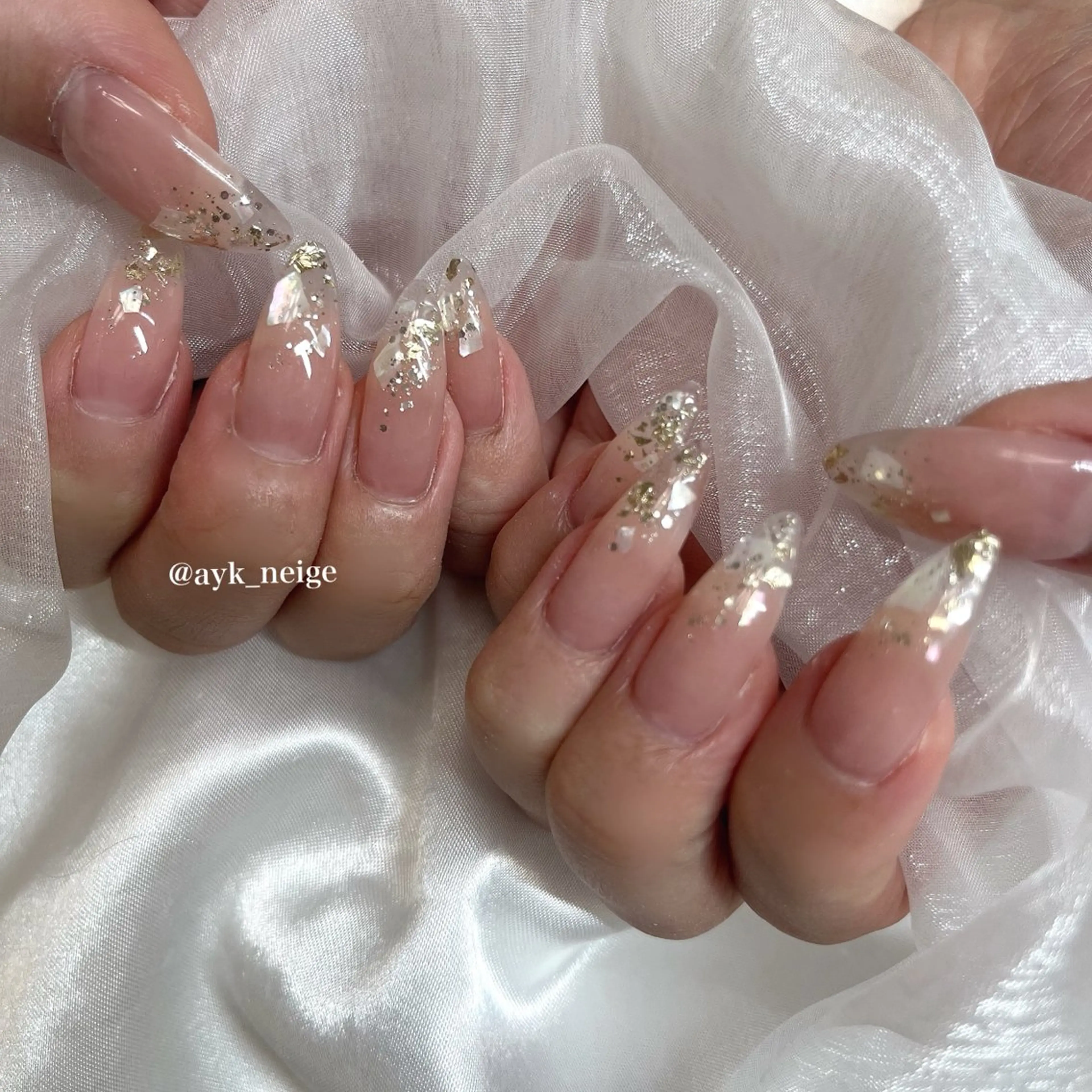 ネイル フットネイル キラキラネイル 韓国ネイル リボン シンプルネイル n'eige nail所属・大谷 綾香のネイルデザイン