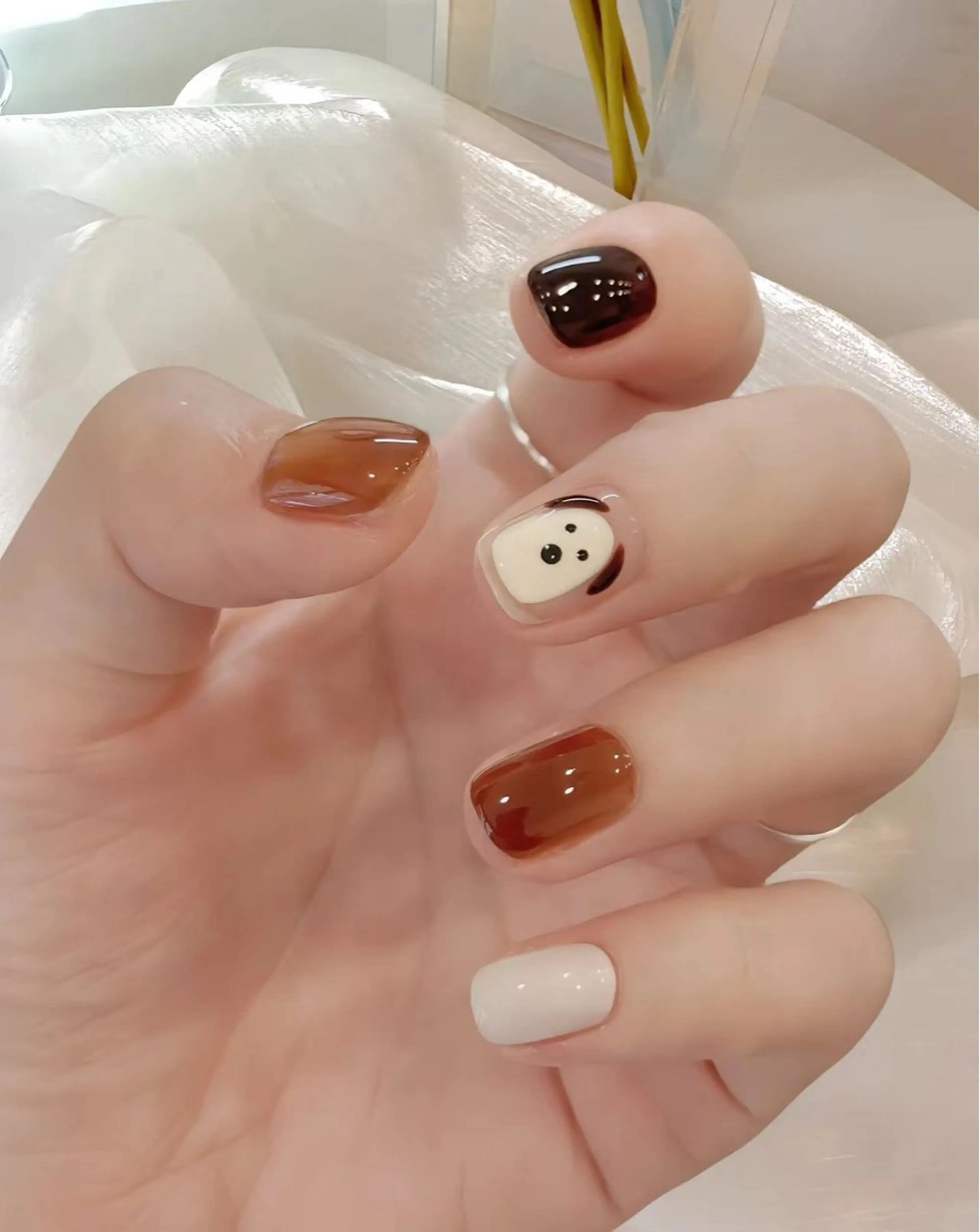 ネイル 長さ出し フットネイル フレンチネイル ジェルネイル ガラスフレンチ ハンドネイル ハンドケア Best Nail池袋東口店のネイルデザイン