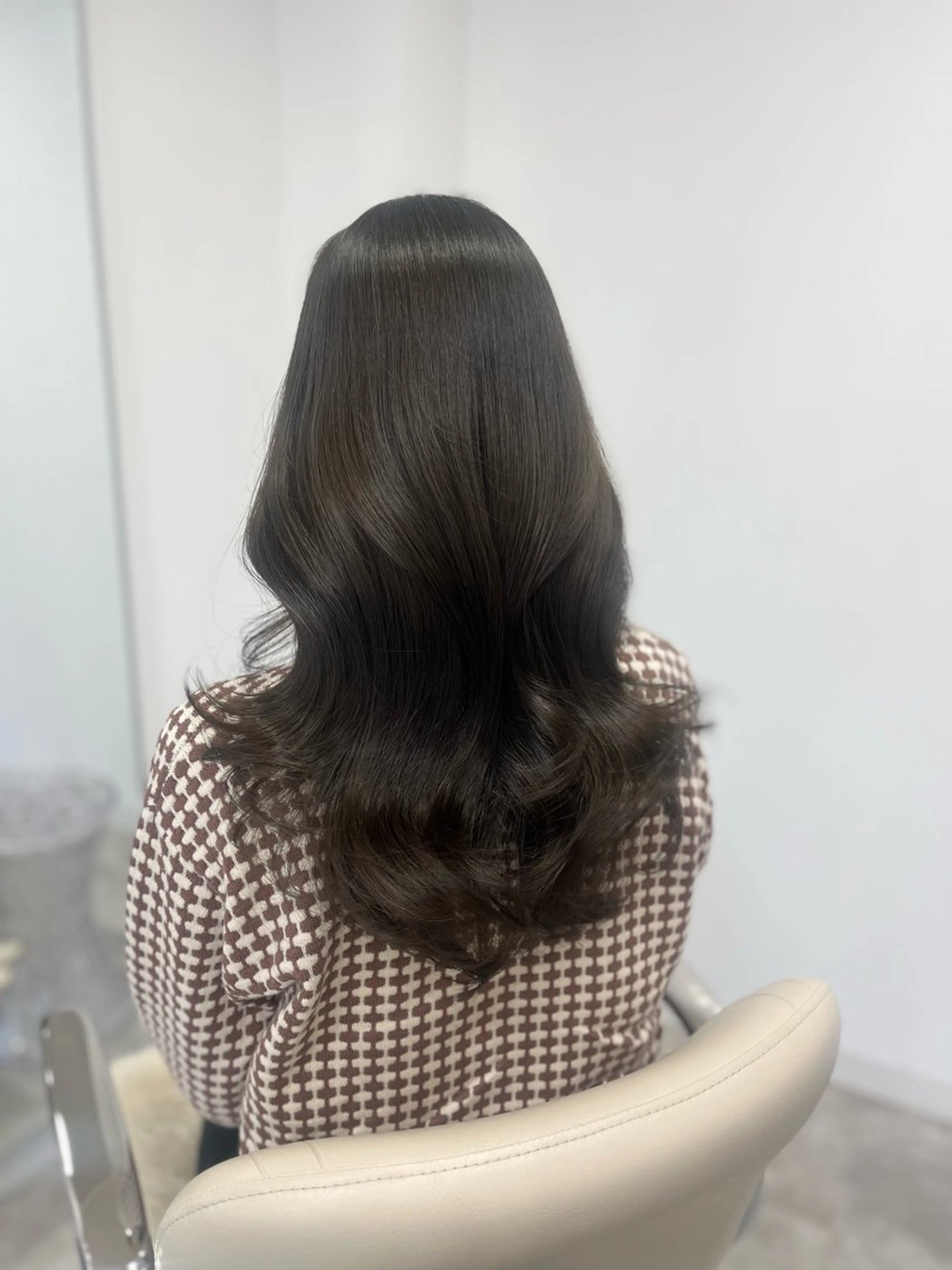 ロング ヘアカラー トリートメント 𝑴𝑰𝑯𝑶 ／ワンホンヘアのヘアスタイル