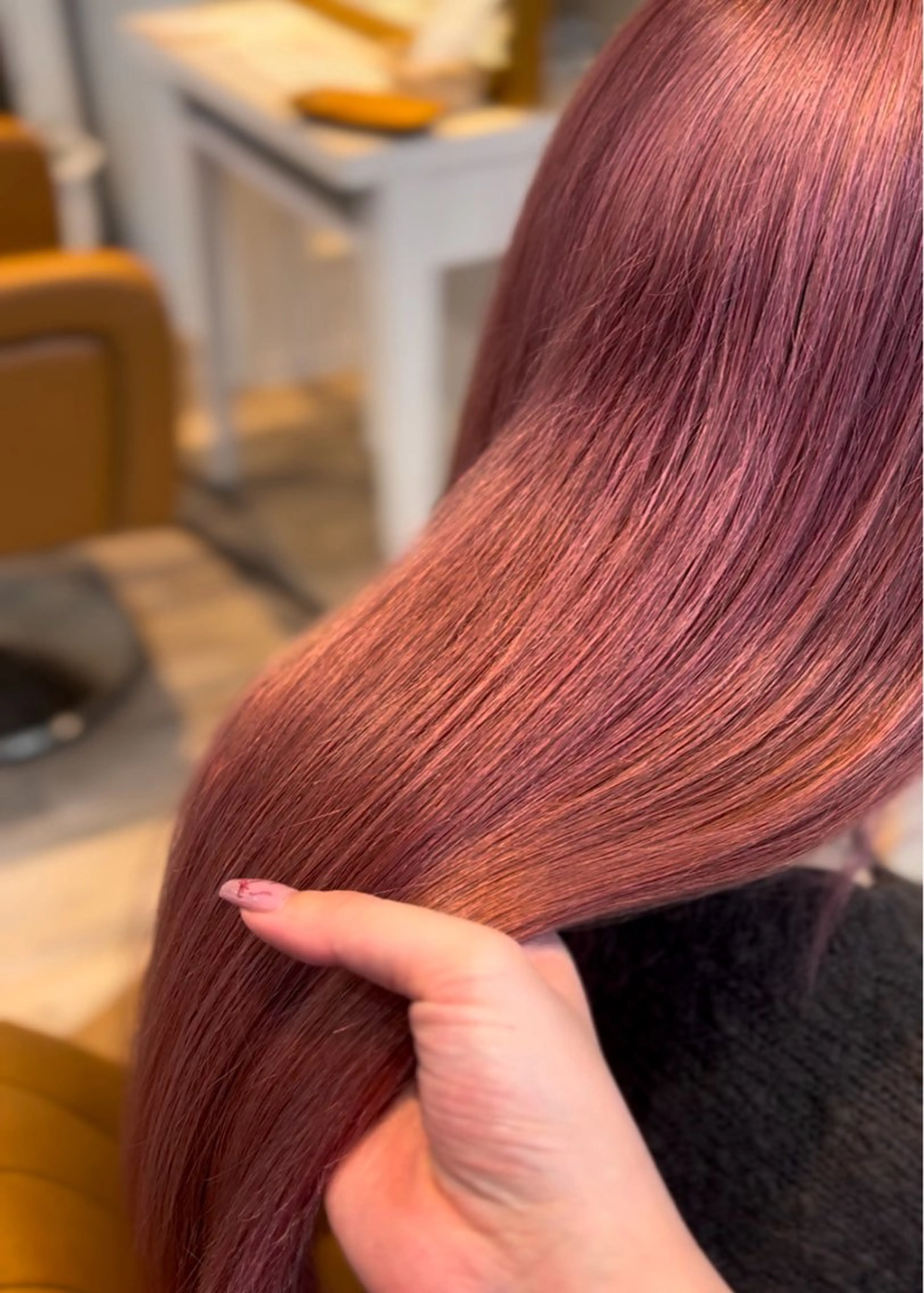 ロング カラー ブリーチ ヘアカラー トリートメント yui🥀/似合わせ /暖色カラー/ボブのヘアスタイル