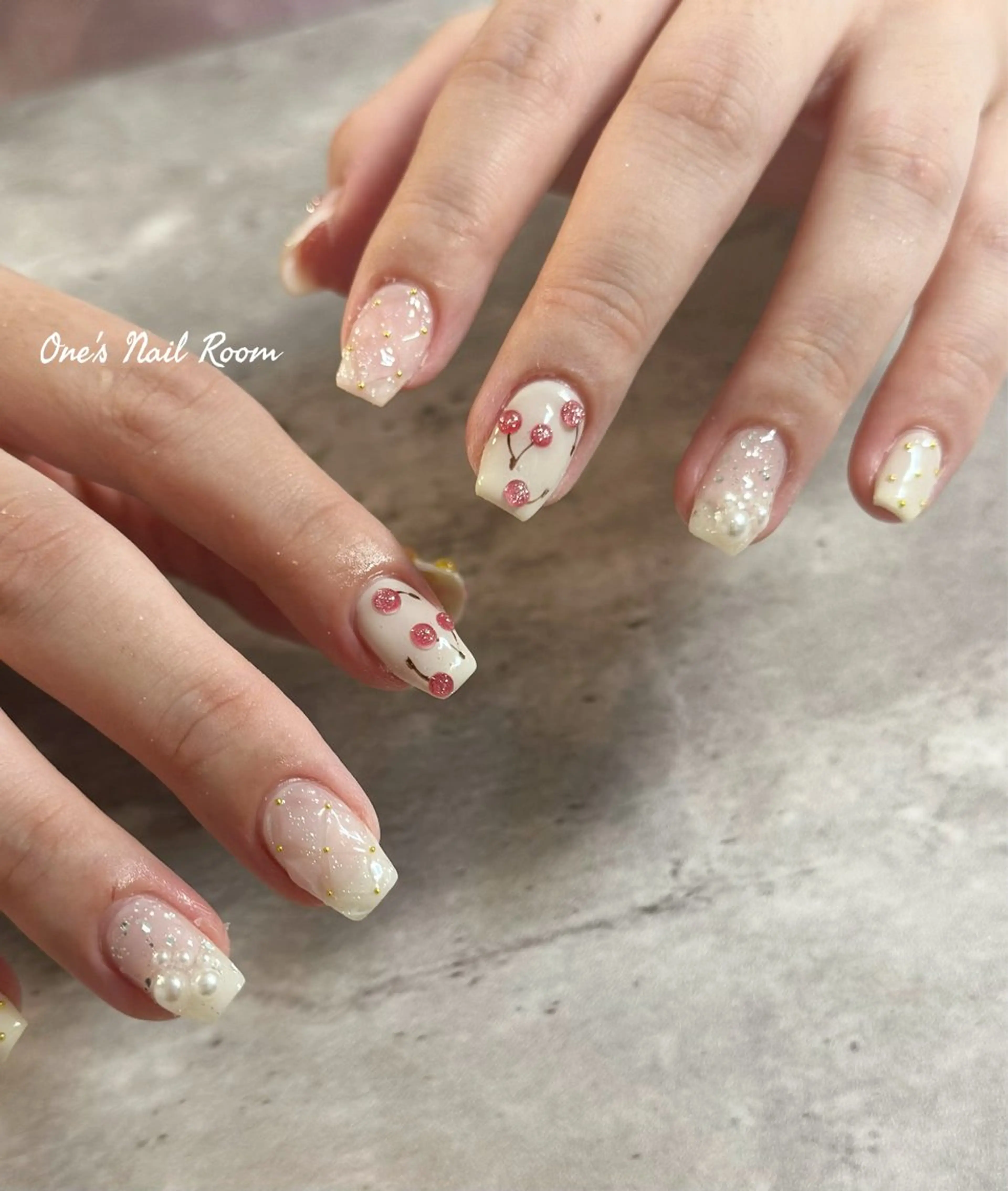 ネイル ハンドネイル One's Nail Roomのネイルデザイン