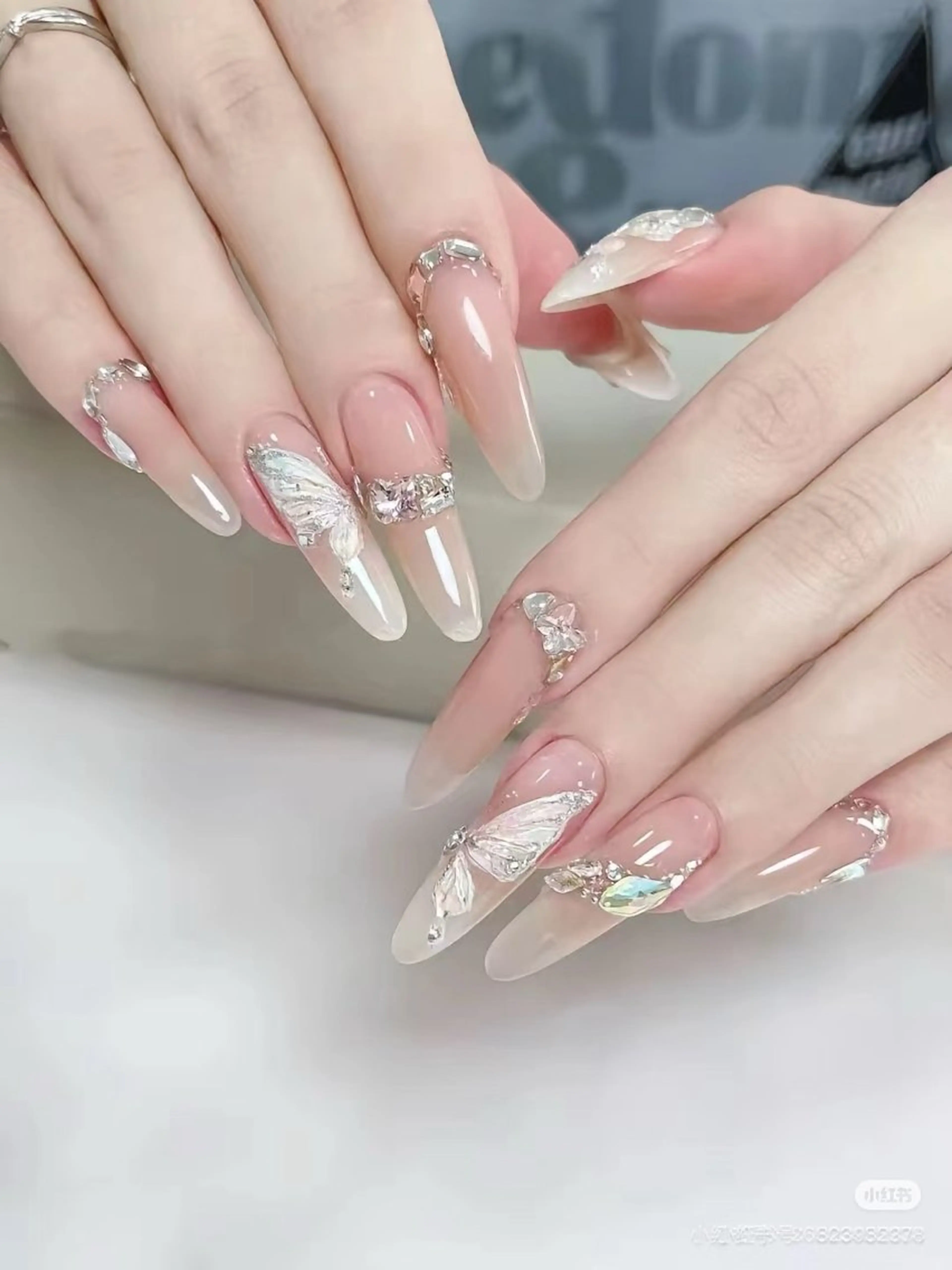 ネイル ホウ エンのネイルデザイン