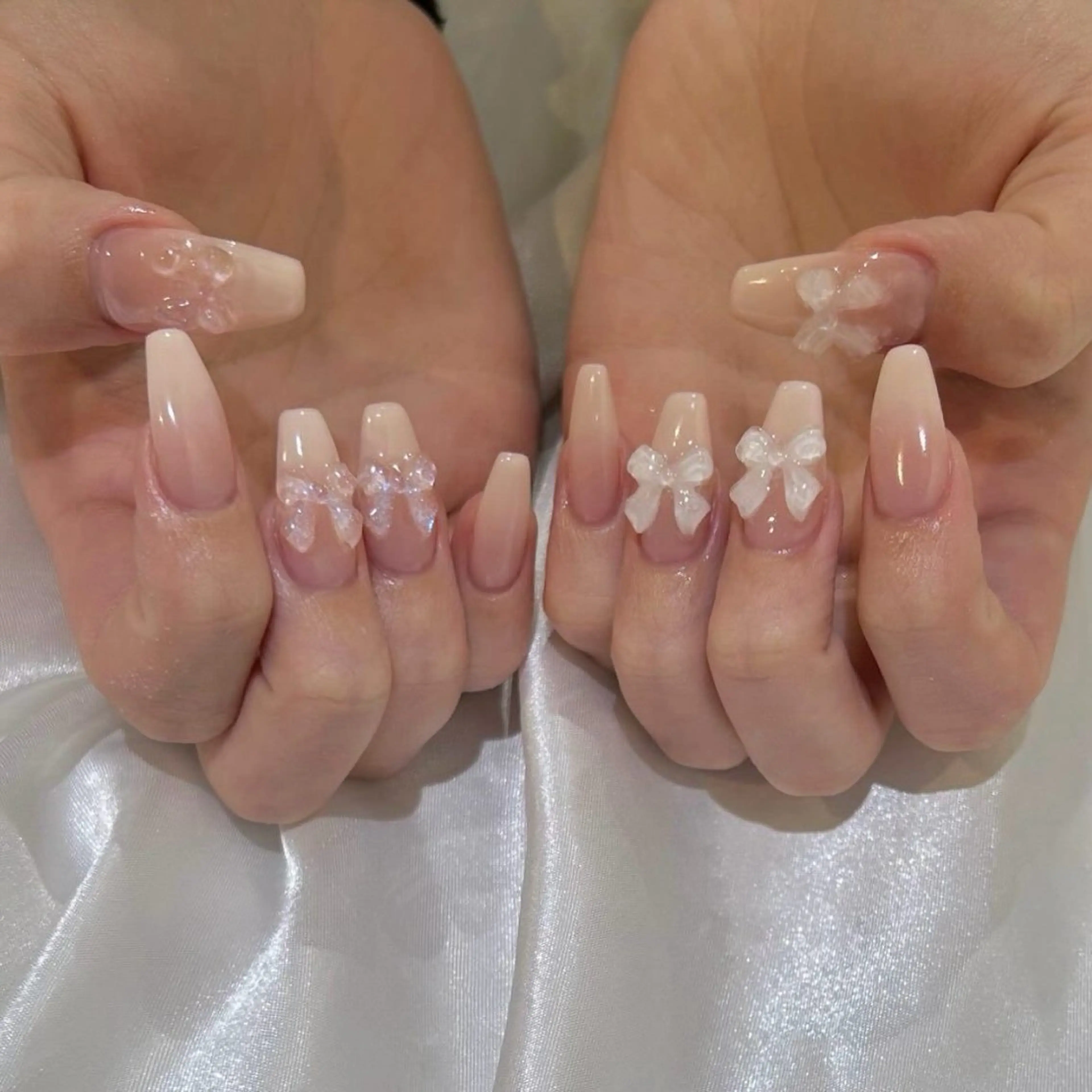 ネイル フレンチネイル ジェルネイル キラキラネイル 韓国ネイル マグネットネイル Julli nail studio所属・Julli NailStudioのネイルデザイン