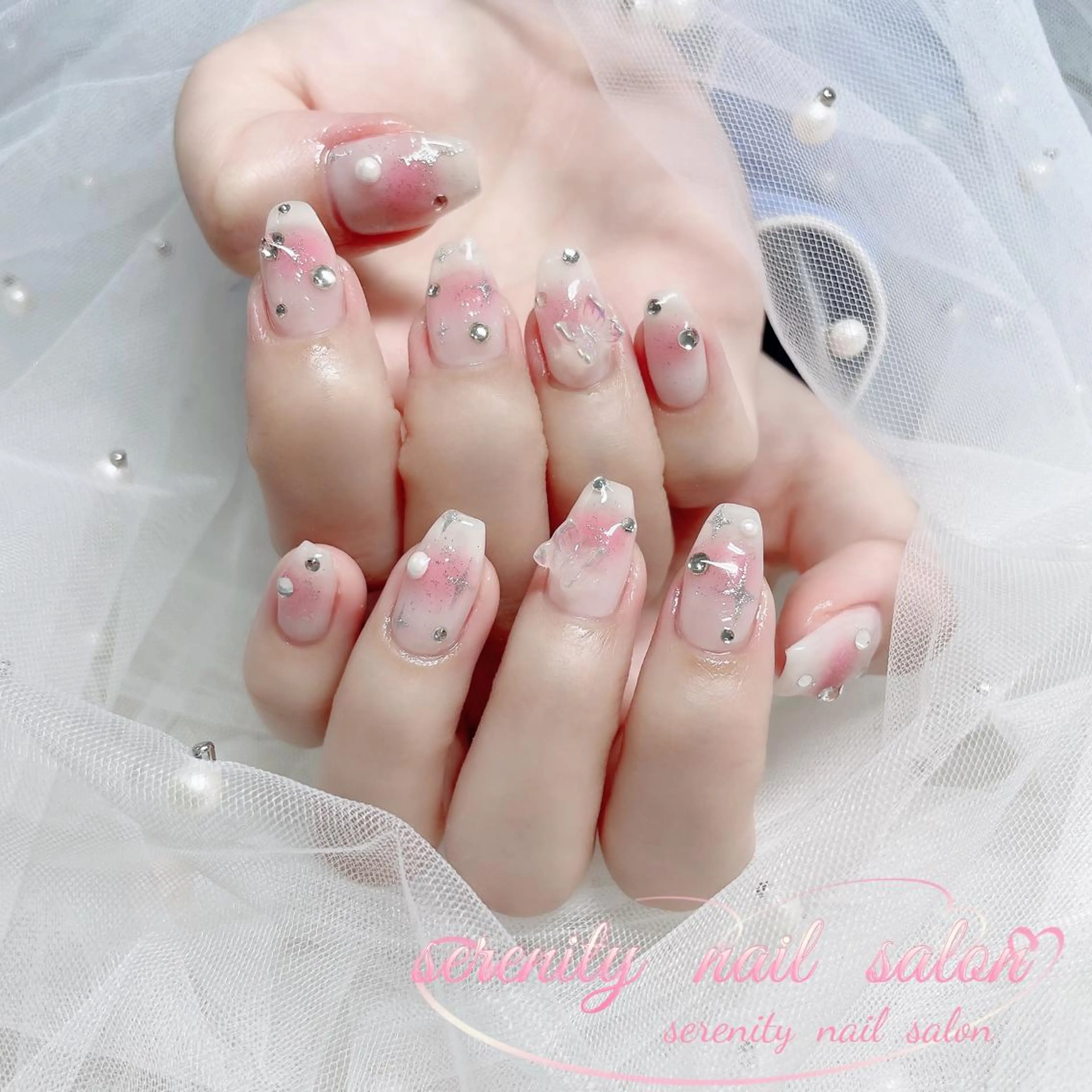 ネイル ハンドネイル ハンドケア ✨Serenity ワンホンネイルのネイルデザイン