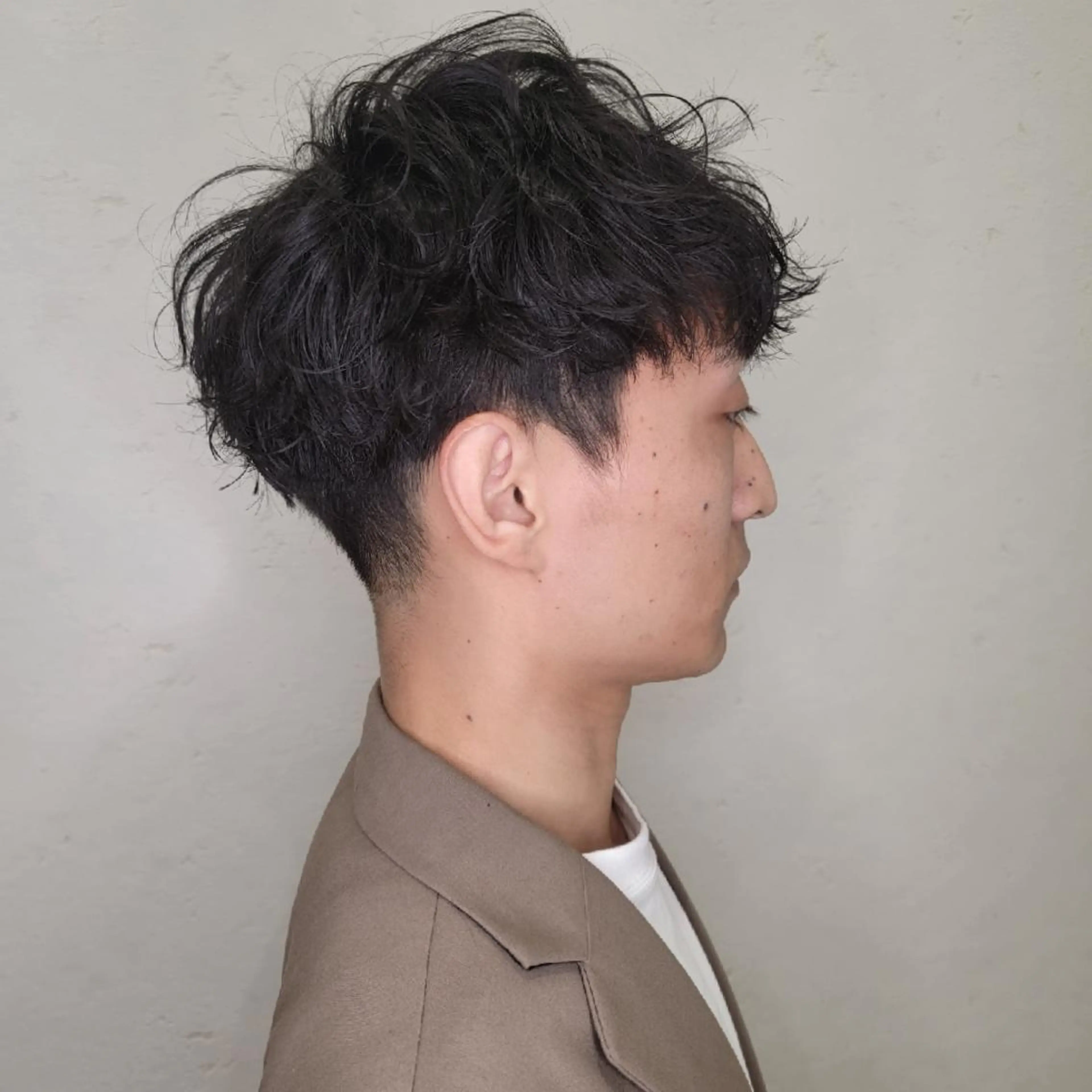 メンズ メンズパーマ 手代木 遼のヘアスタイル
