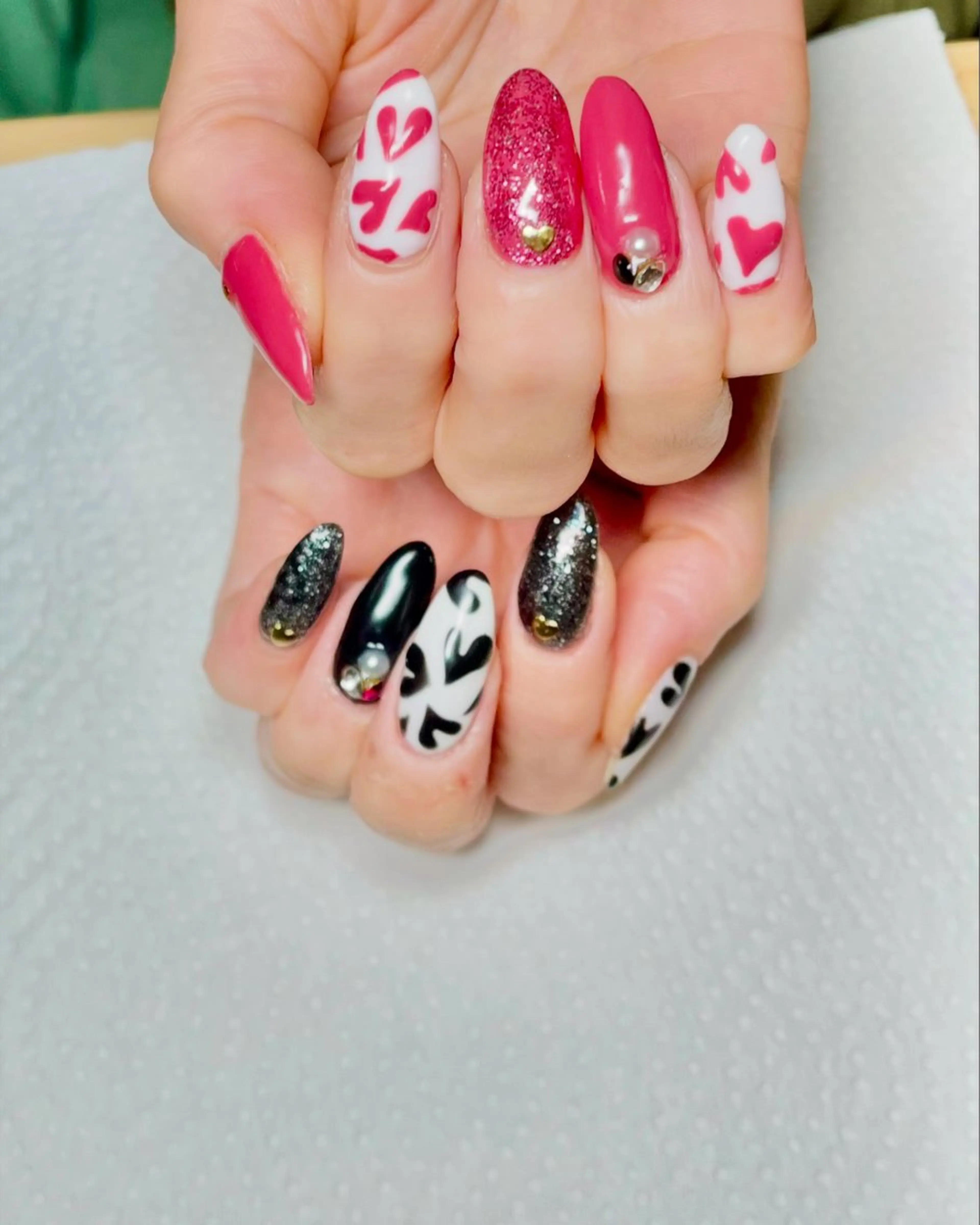 ネイル バレンタイン 新宿ネイルサロン ジェミディローサ所属・新宿ネイルサロン ジェミディローサのネイルデザイン