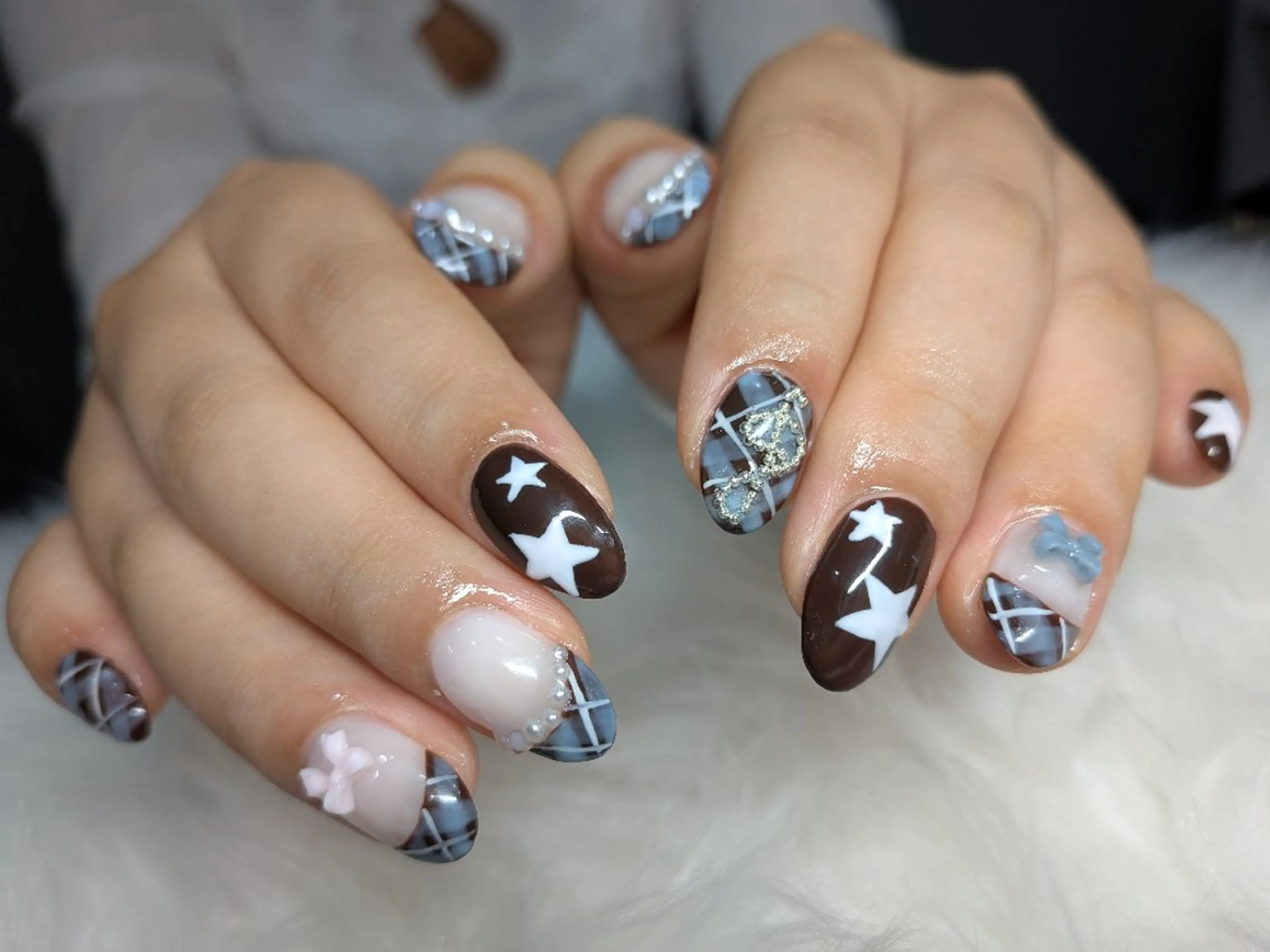 ミディアム ハンドネイル salon  Liange所属・La maharo YUのネイルデザイン