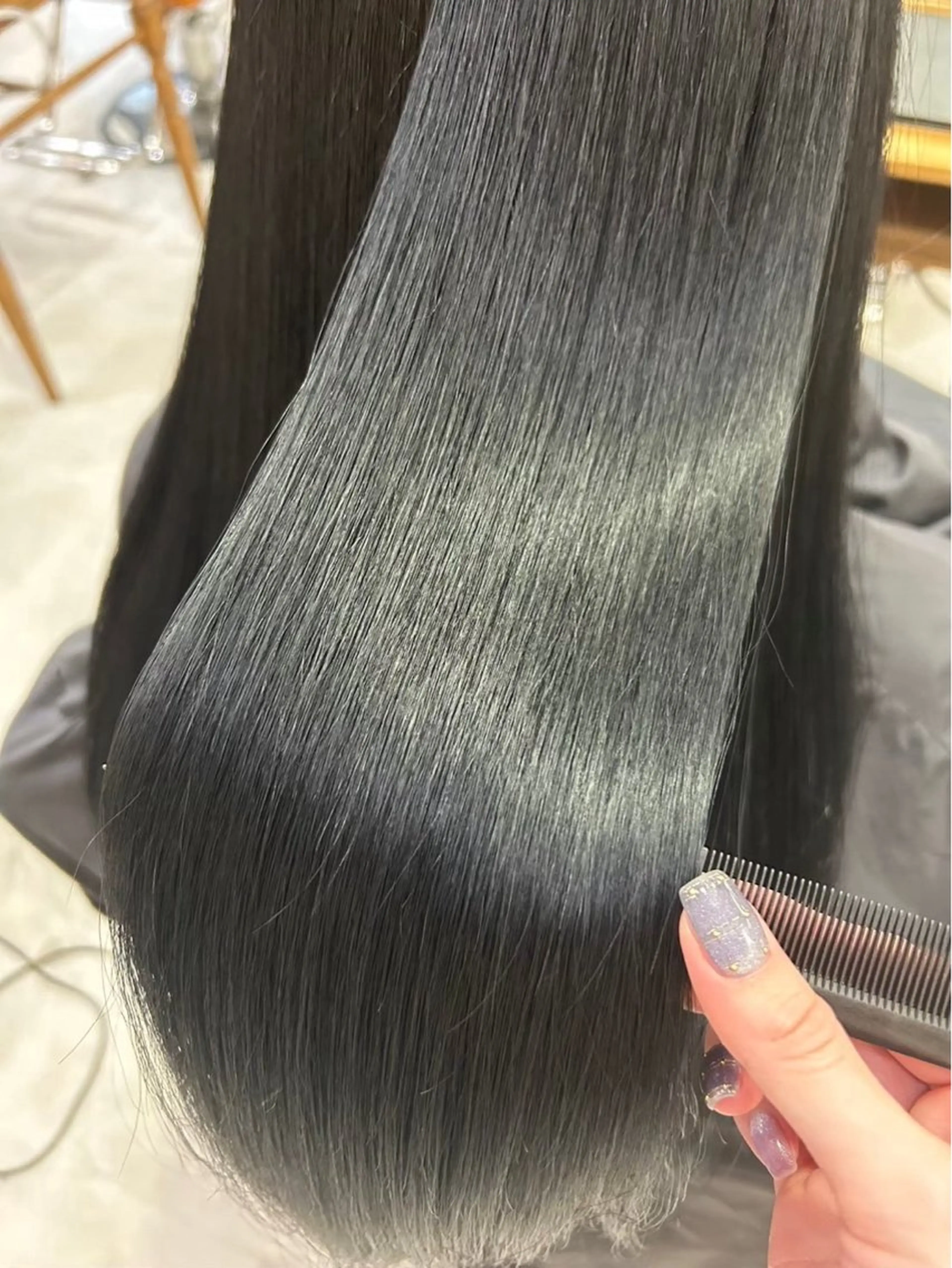 セミロング 比嘉 音々のヘアスタイル