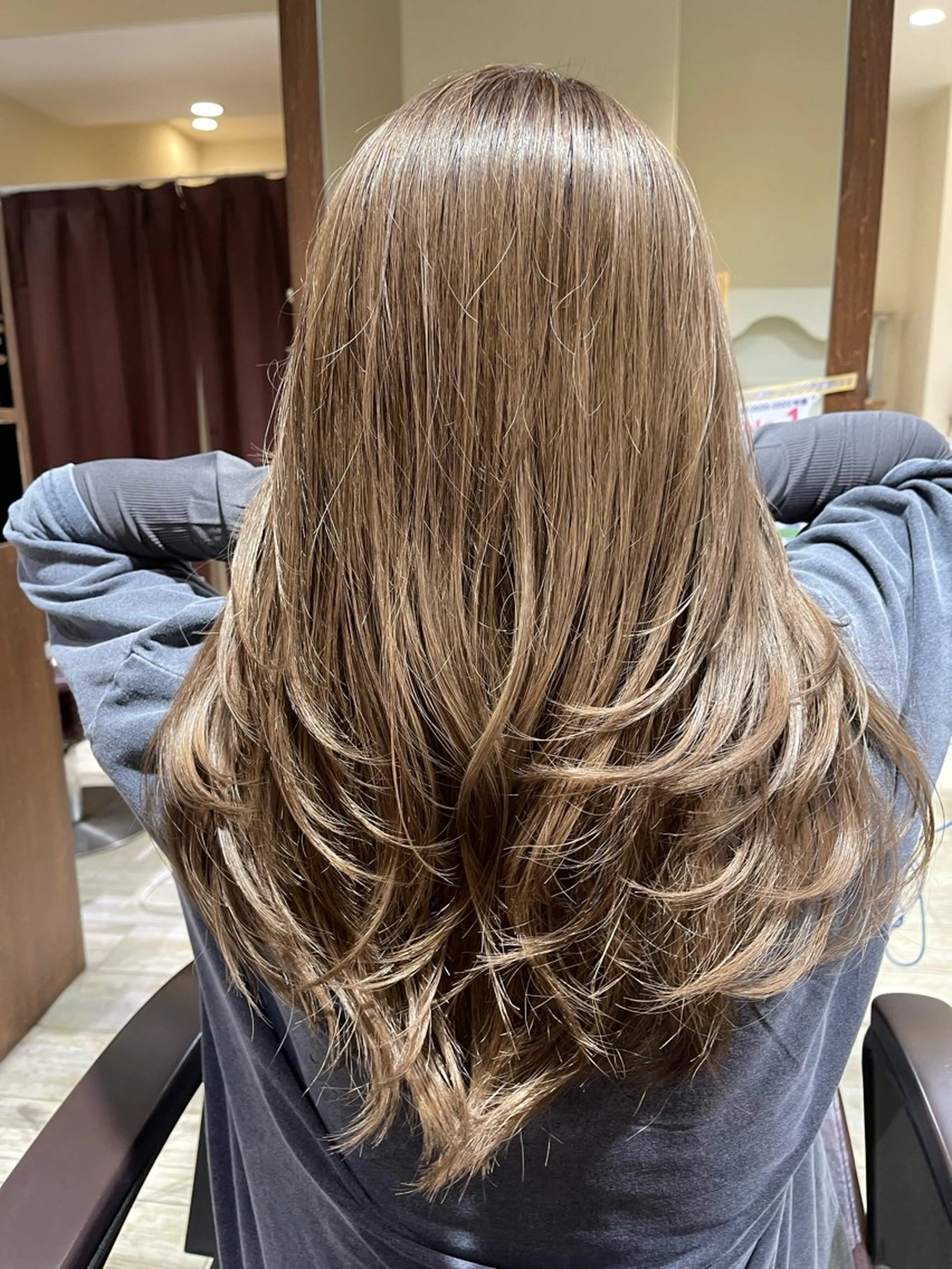 ミディアム カラー カット ヘアカラー トリートメント Che'ri所属・髪質改善特化 Takakiのヘアスタイル