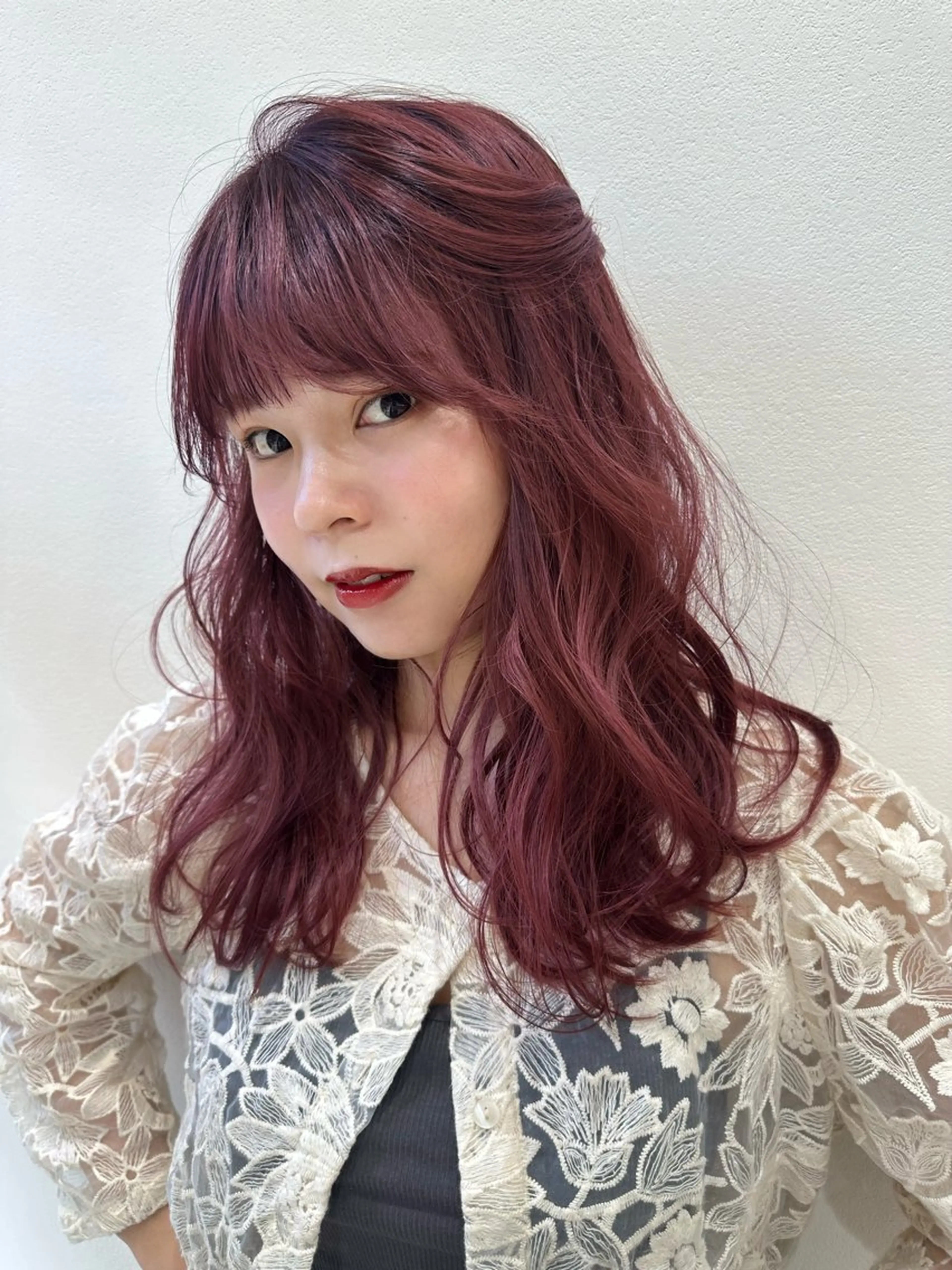 ミディアム カラー トリートメント 韓国🇰🇷レイヤー 透明感/秀瑛🩶のヘアスタイル