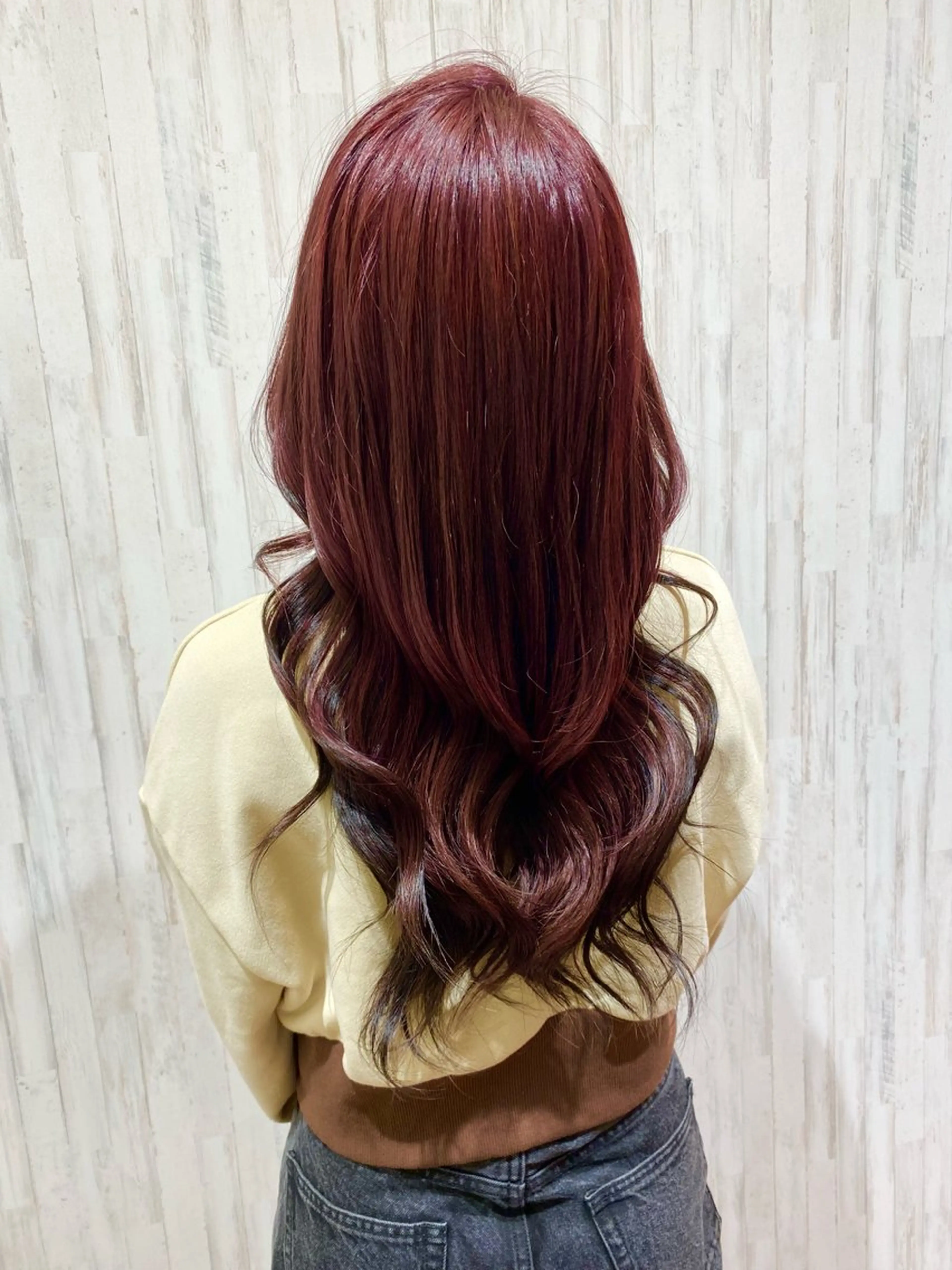 ロング カラー レッドカラー vancouncil川中島所属・栗林 みな美のヘアスタイル