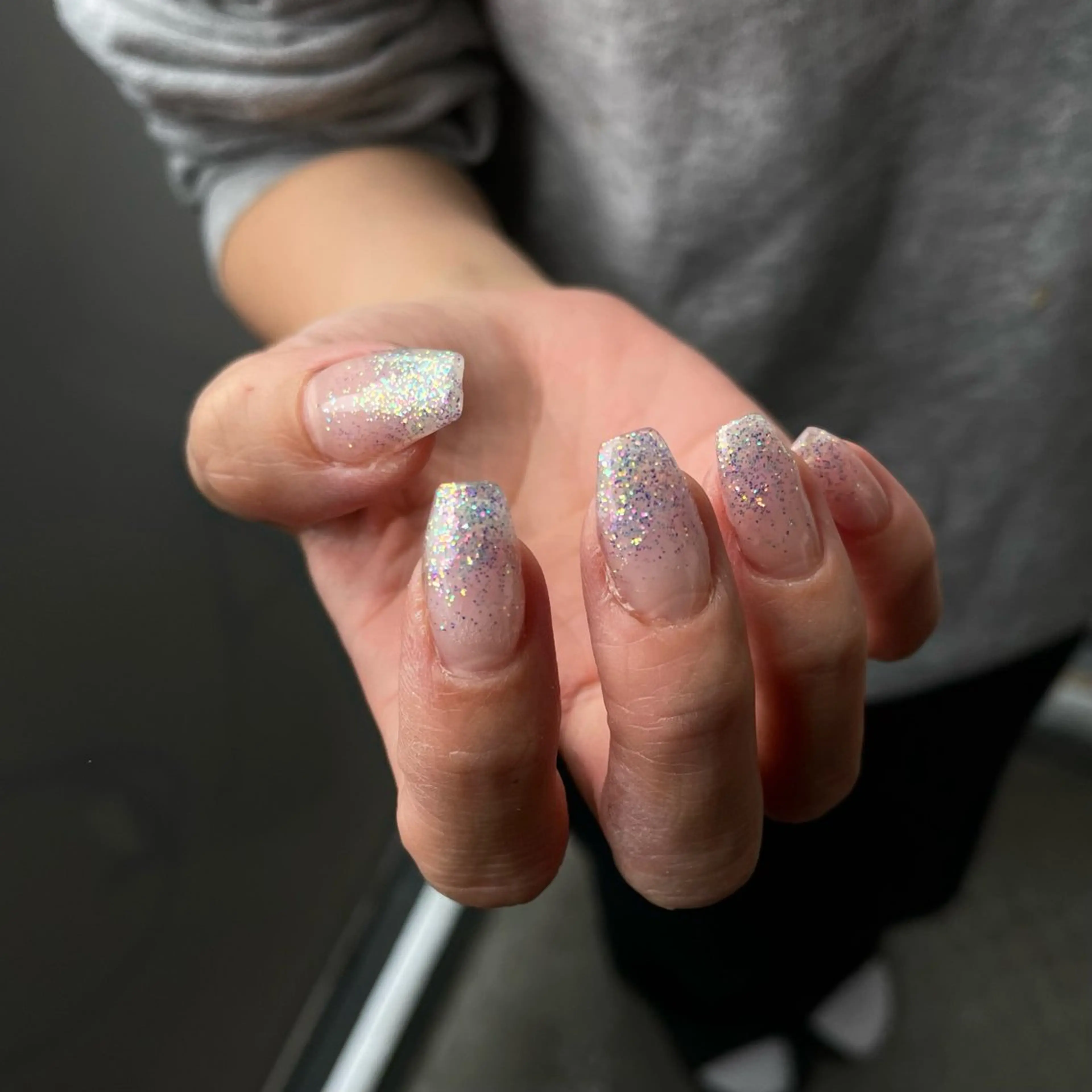 ネイル クリアネイル グラデーション ラメ(グリッター) パープル 🦋hana / nail / AOのネイルデザイン
