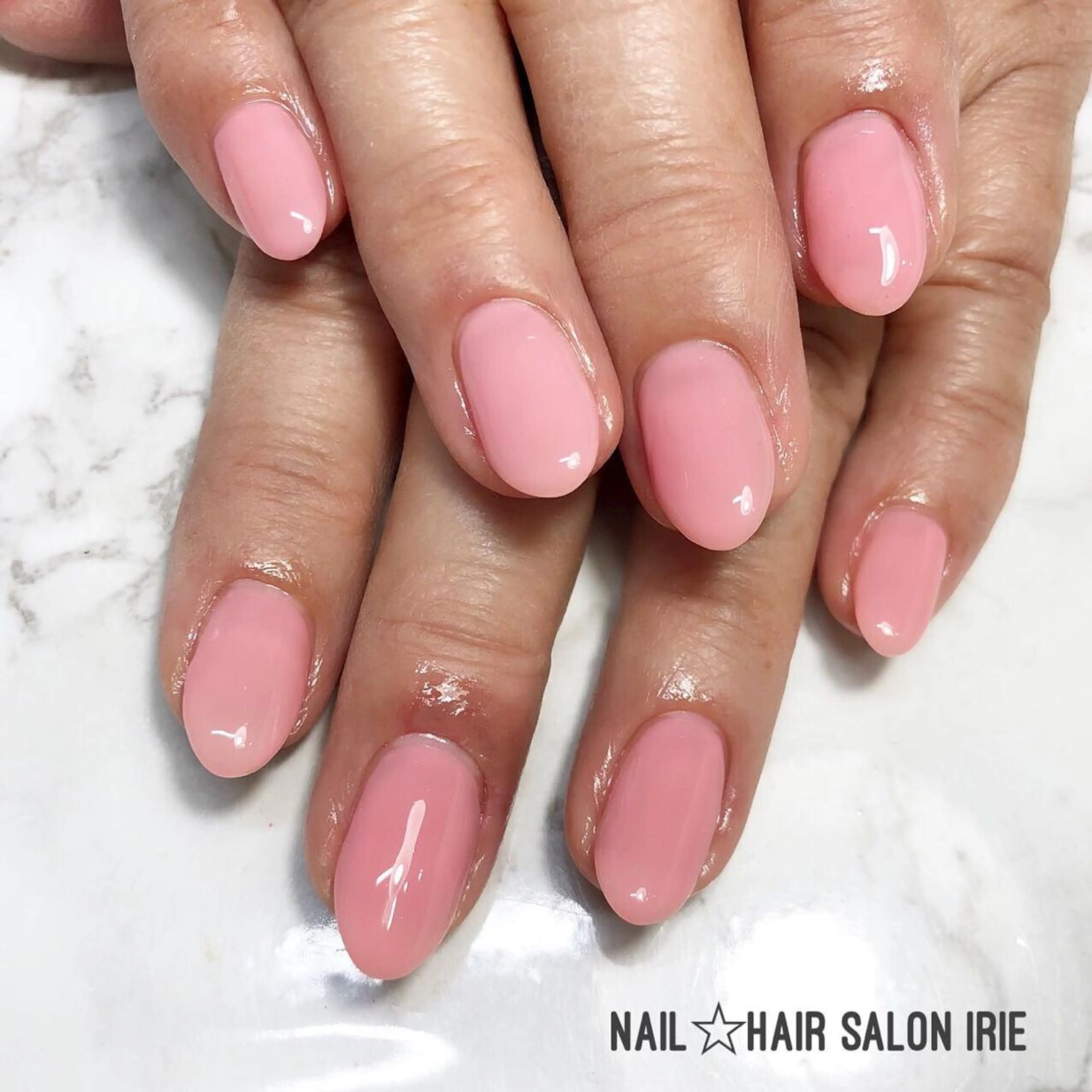 ネイル ハンドネイル ハンドケア Hair salon Irie所属・與儀 知佳のネイルデザイン