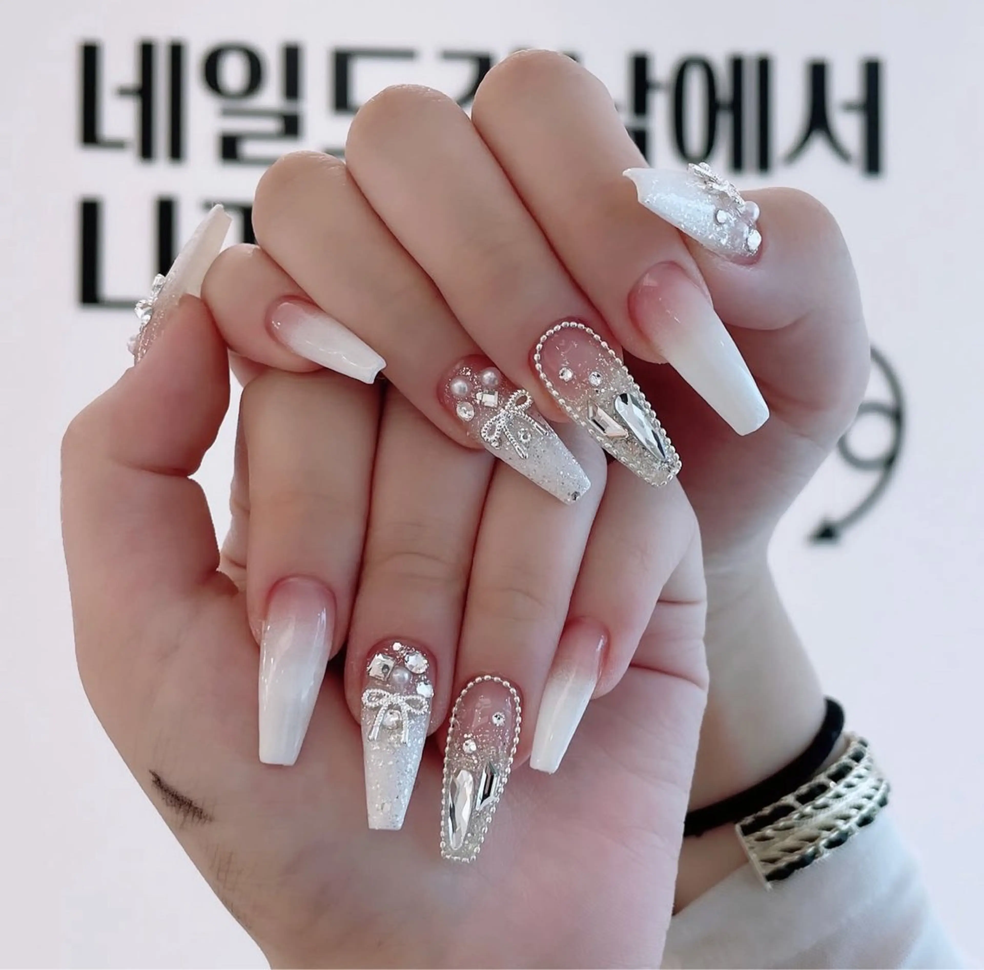 ネイル アートネイル ジェルネイル ネイルチップ ハンドネイル Rin Rin TA Nailのネイルデザイン