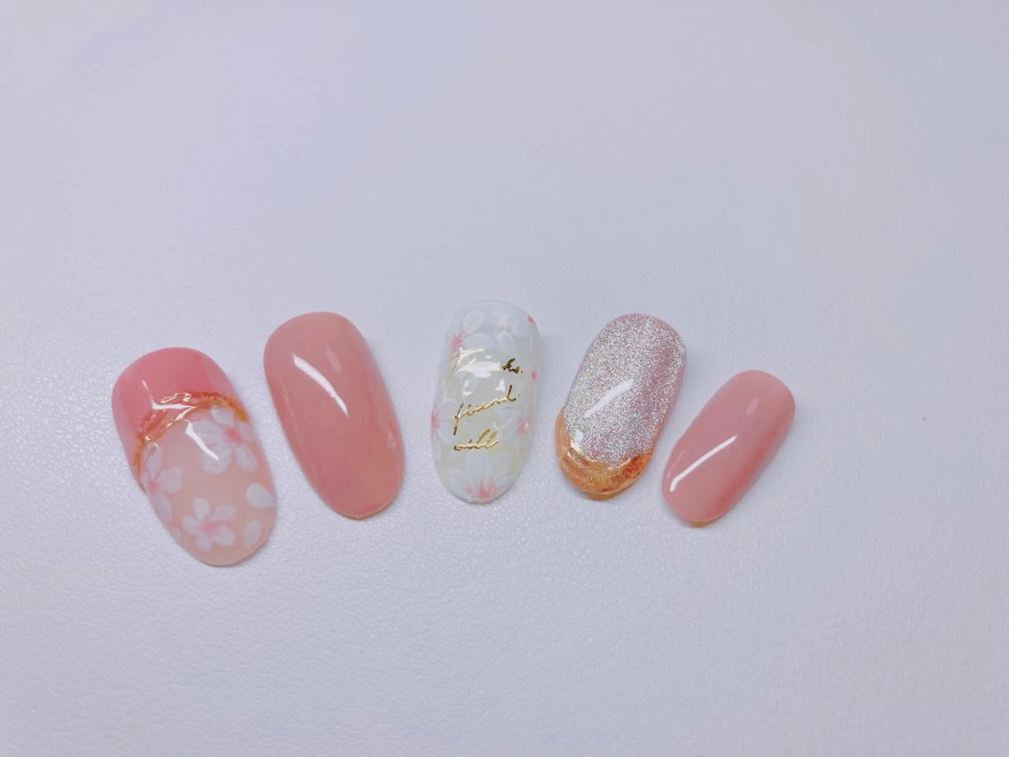 ネイル ewt miniのマツエク・マツパデザイン