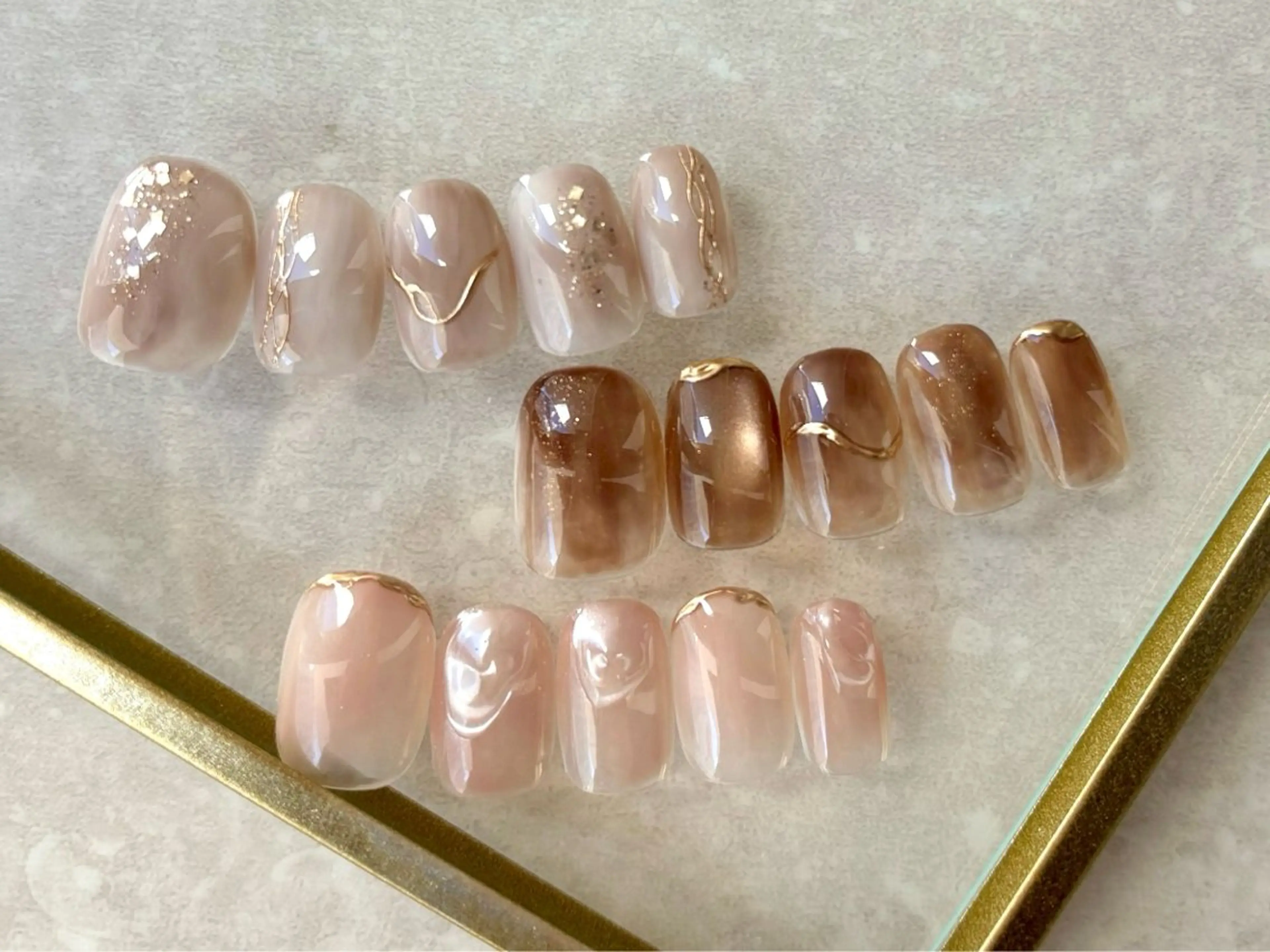 ネイル ニュアンスネイル aoi .のネイルデザイン