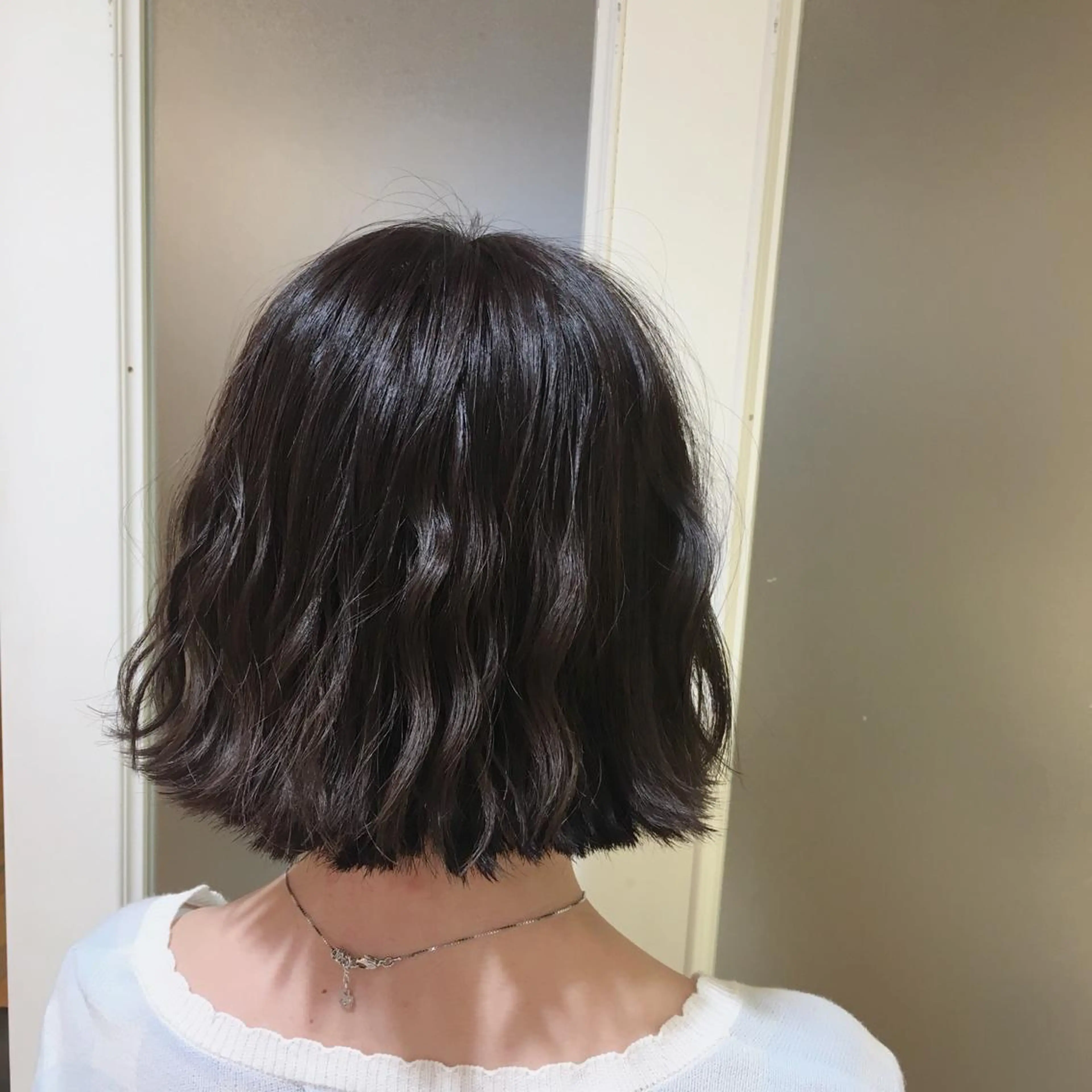 ミディアム カラー ブルーカラー ブルージュ ボブ 加藤 あやみのヘアスタイル