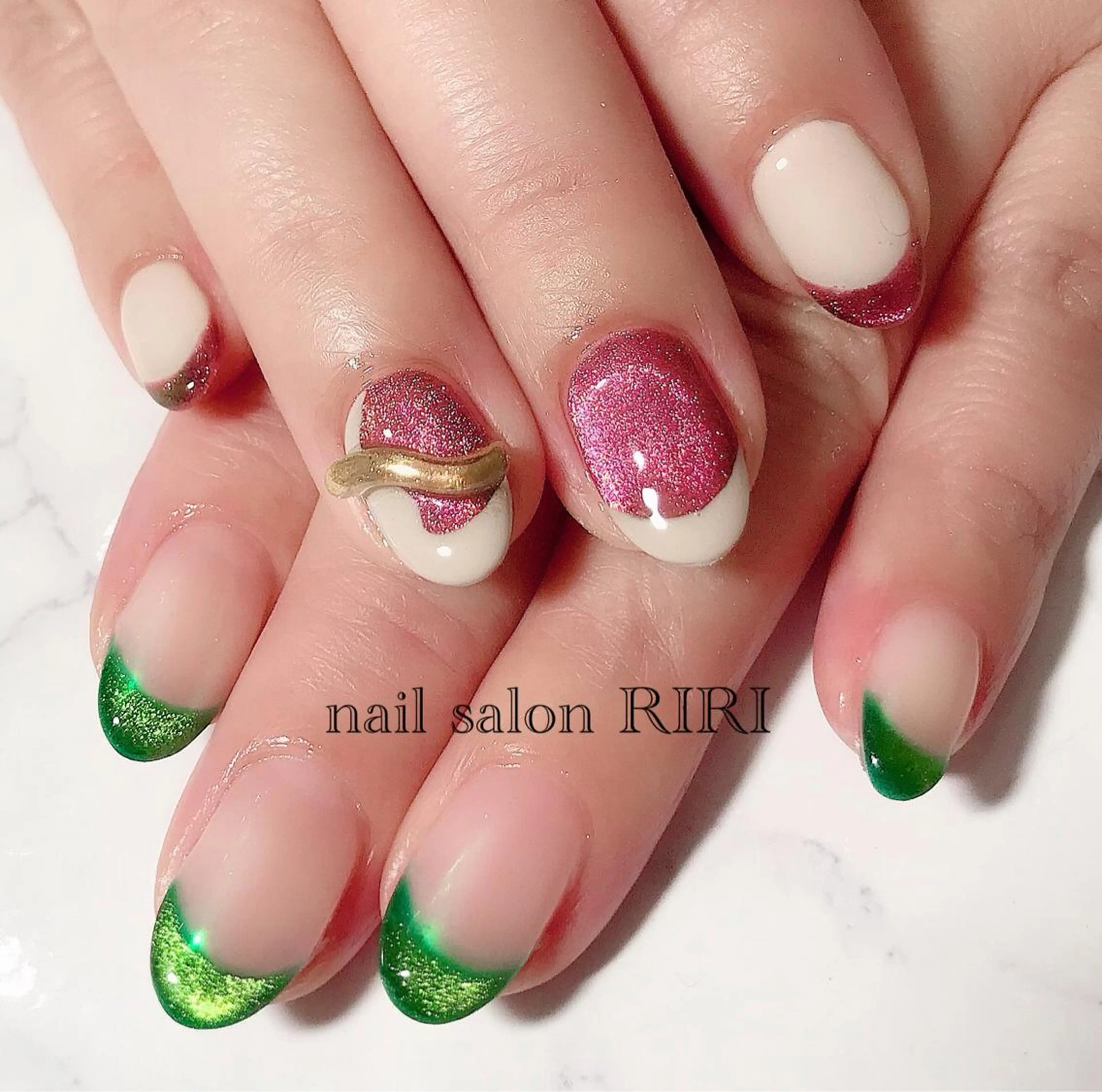 ネイル マグネットネイル private  nail  salon RIRI所属・RIRI リリのネイルデザイン