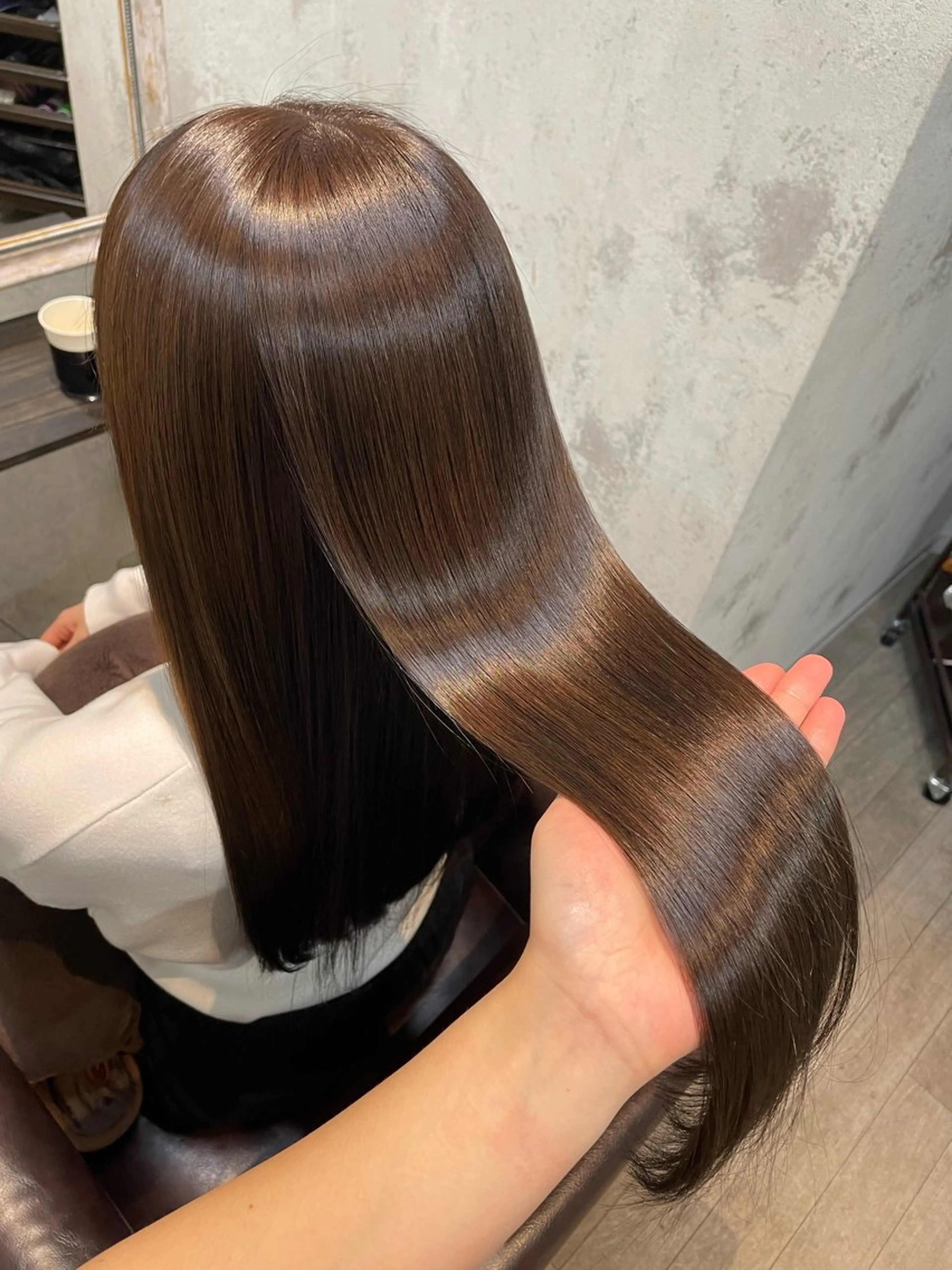 ロング カラー ブラウンカラー ナチュラルブラウン ヘアカラー トリートメント ヘッドスパ アンナ 髪質改善/縮毛矯正のヘアスタイル