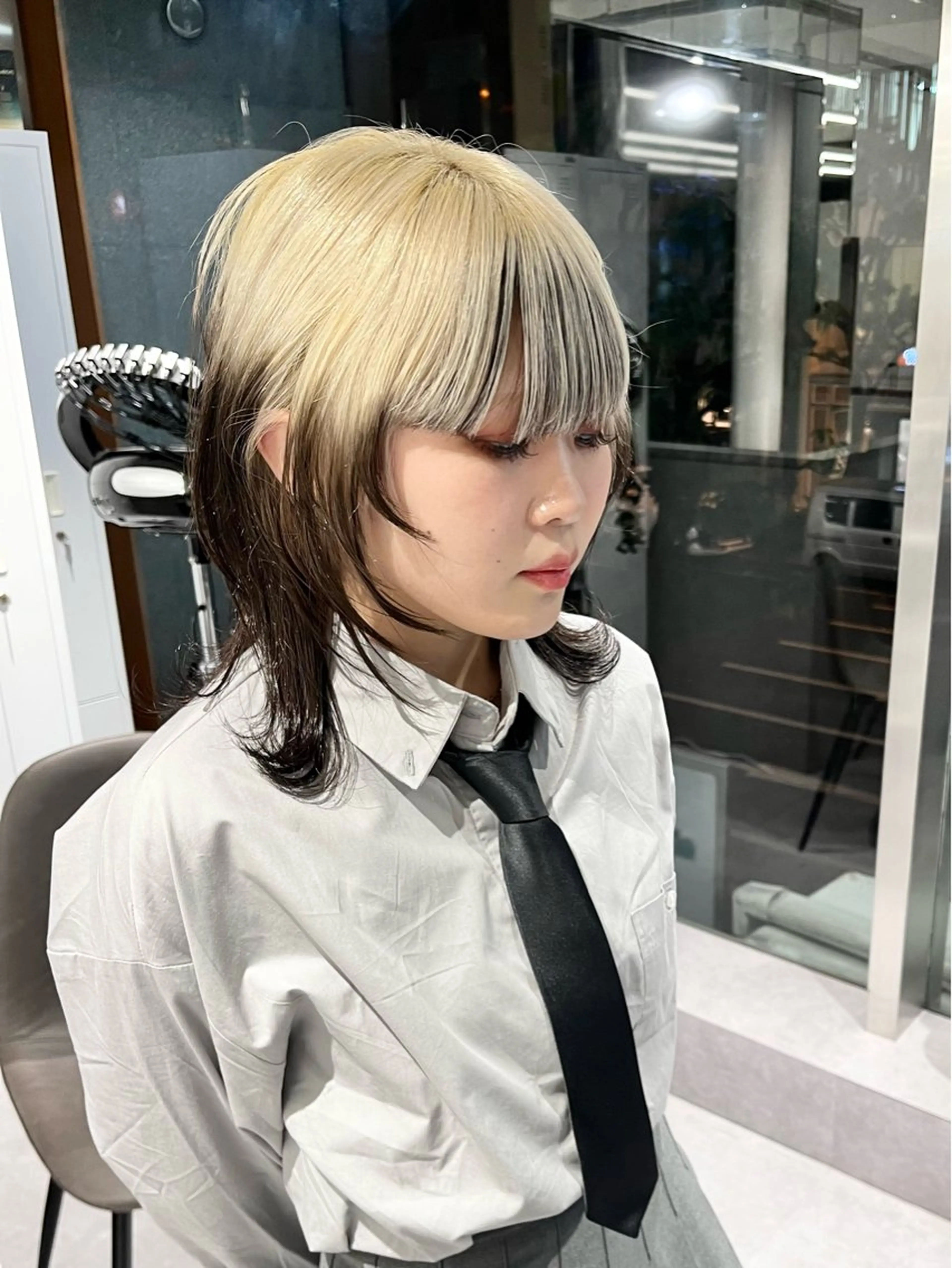 ミディアム カラー デザインカラー ダブルカラー ハイトーンカラー インナーカラー ボブ ヘアカラー デザインカラー 小西勇次のヘアスタイル