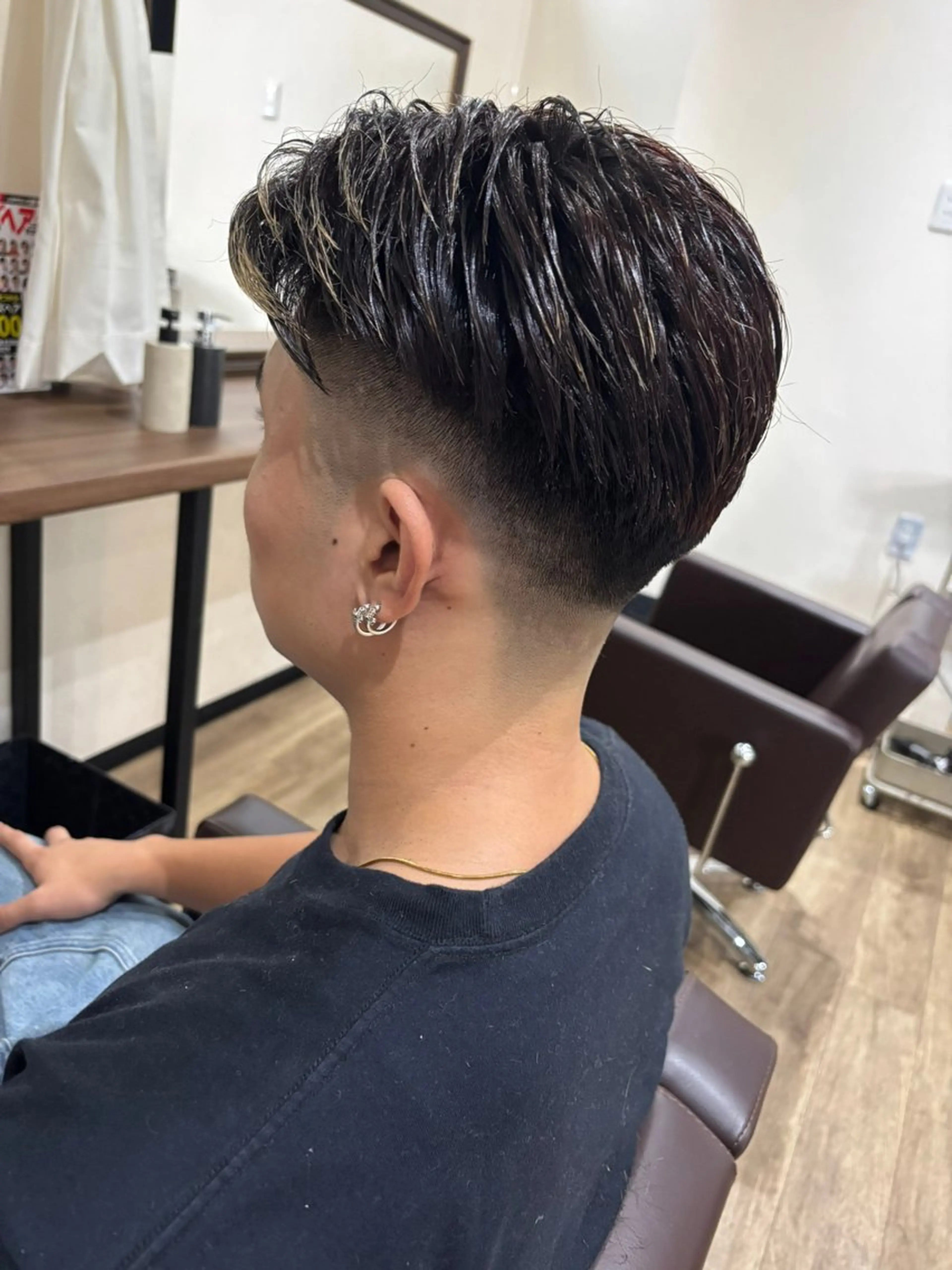 ショート メンズ センターパート フェードカット スキンフェード Men's hair Libre Sunny所属・高橋 怜玖／仙台／八乙女のヘアスタイル
