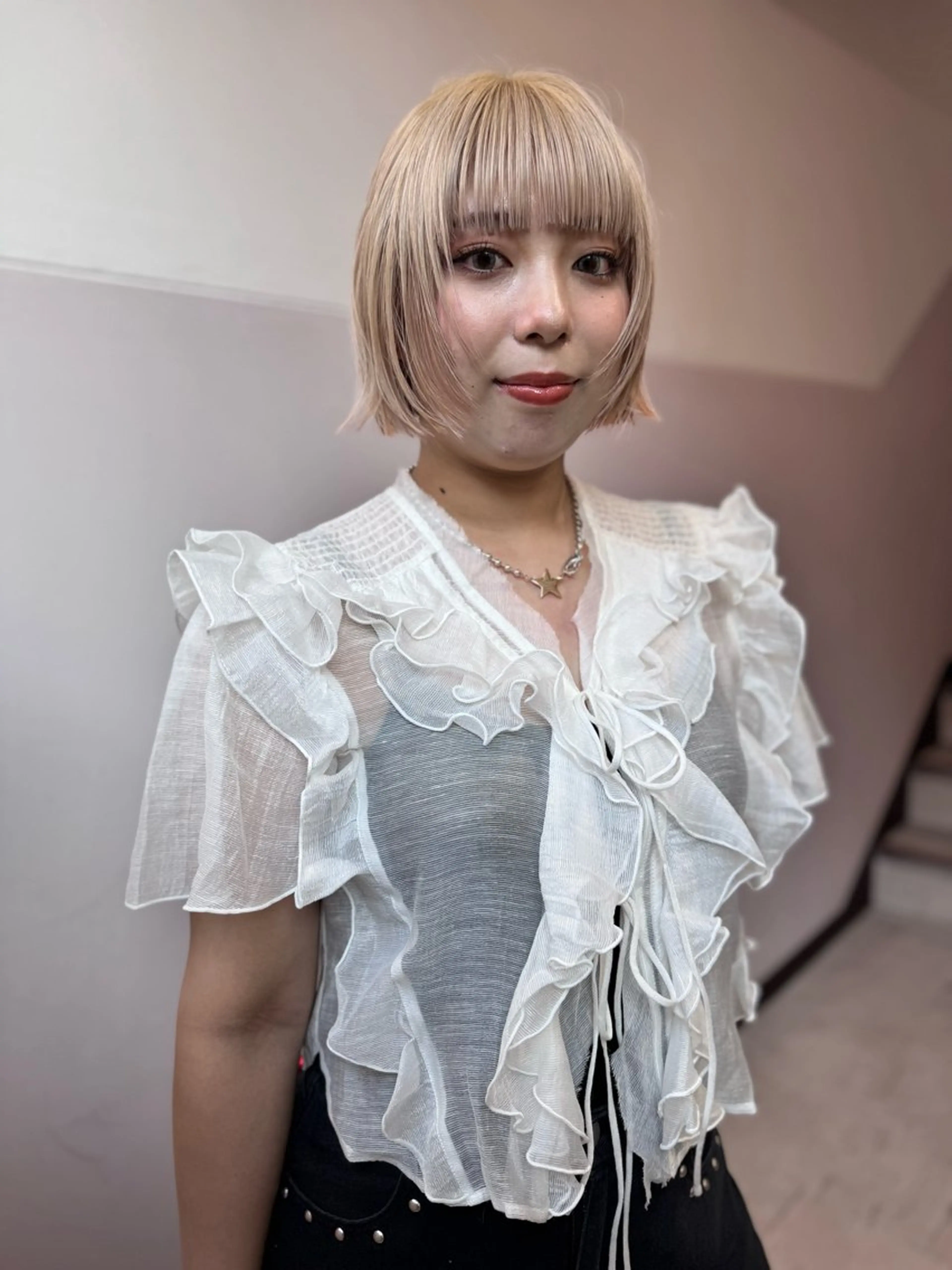 ショート ヘアカラー トリートメント オカモト ミユウ/ブリーチのヘアスタイル