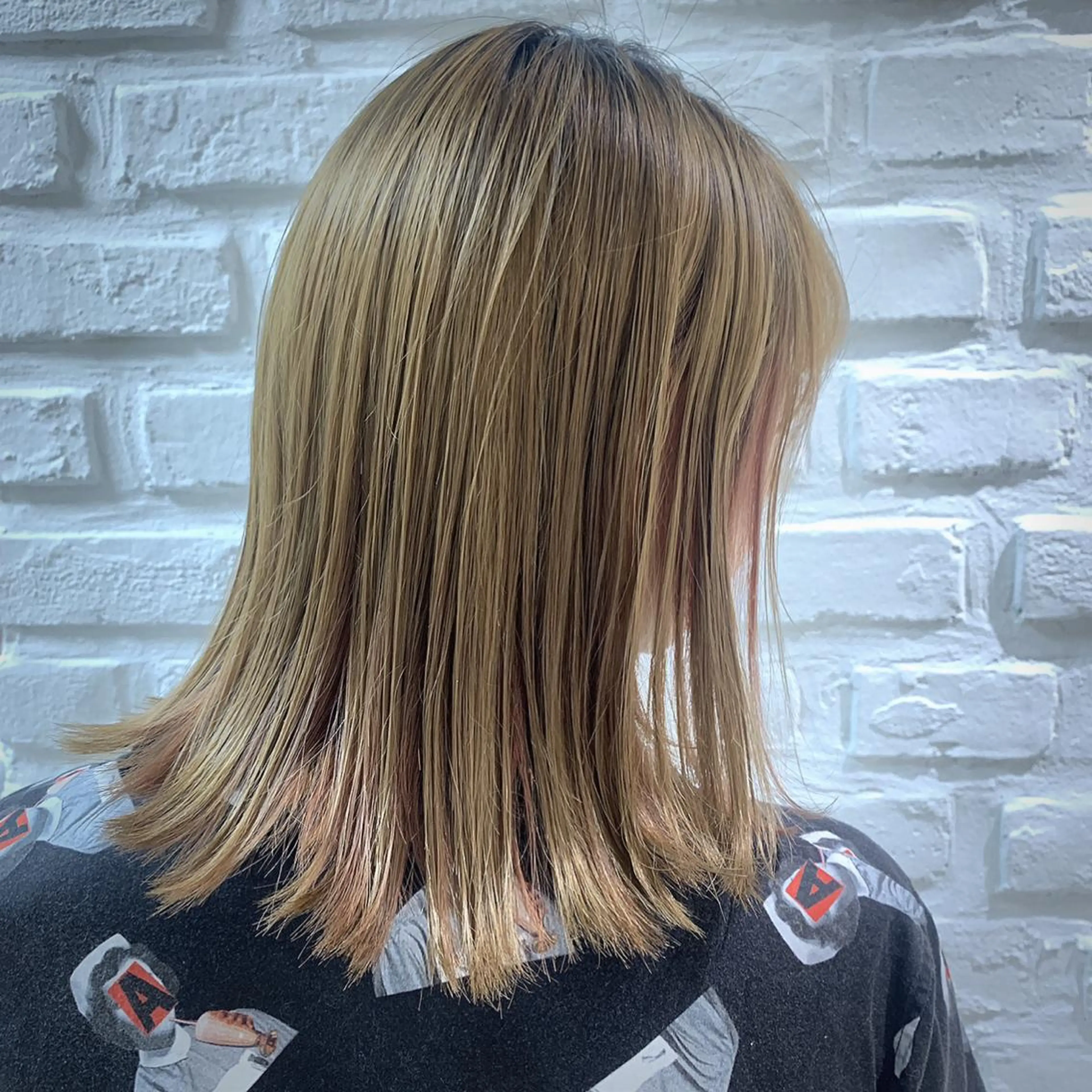 ミディアム カラー ベージュカラー ブリーチ ピンクカラー カット ヘアカラー トリートメント 【デザインカラー】 粥川佳日望のヘアスタイル
