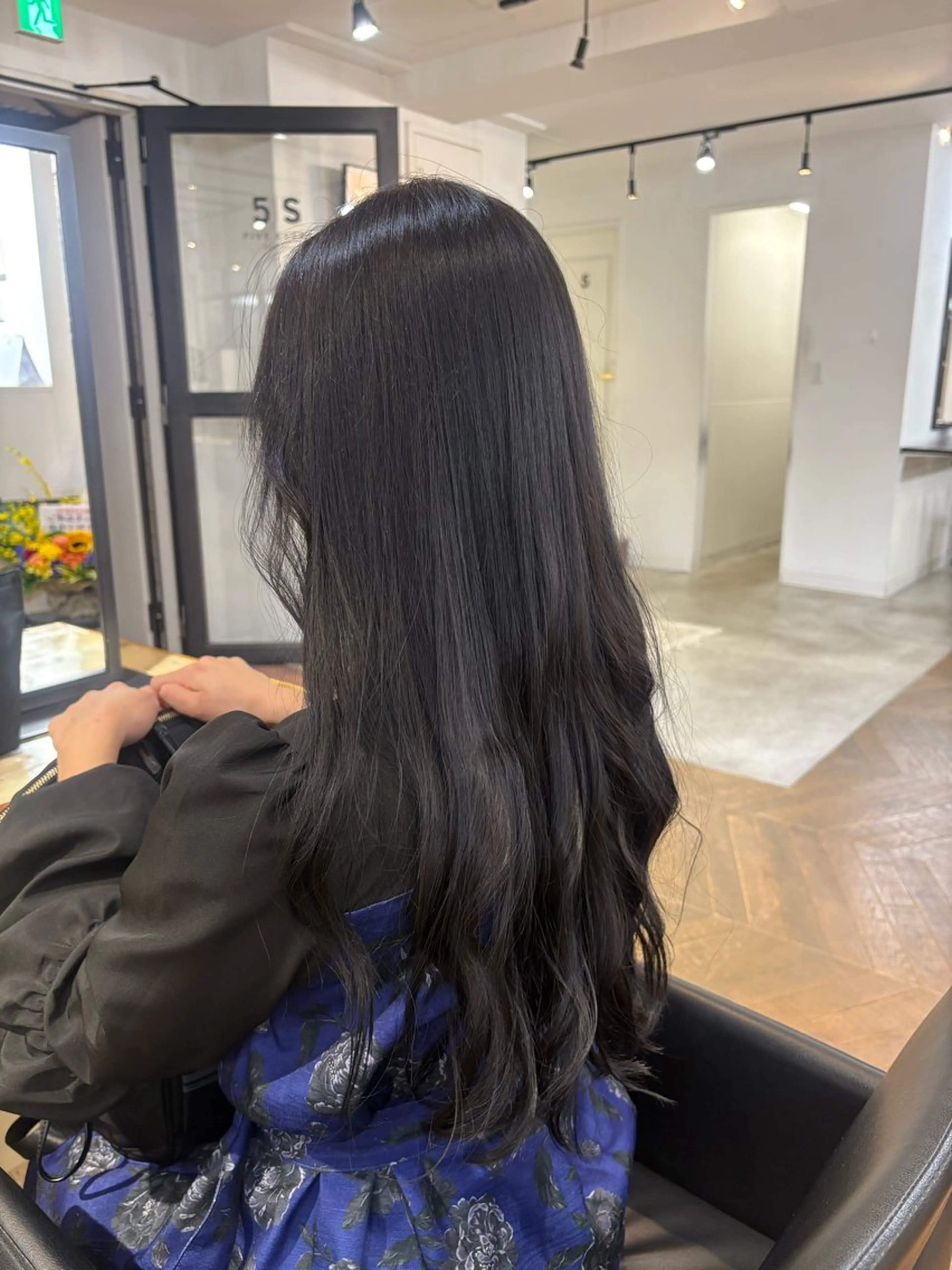 ロング カラー ブルーカラー ブルーグレー ヘアカラー モデル募集中🩷 み り あのヘアスタイル