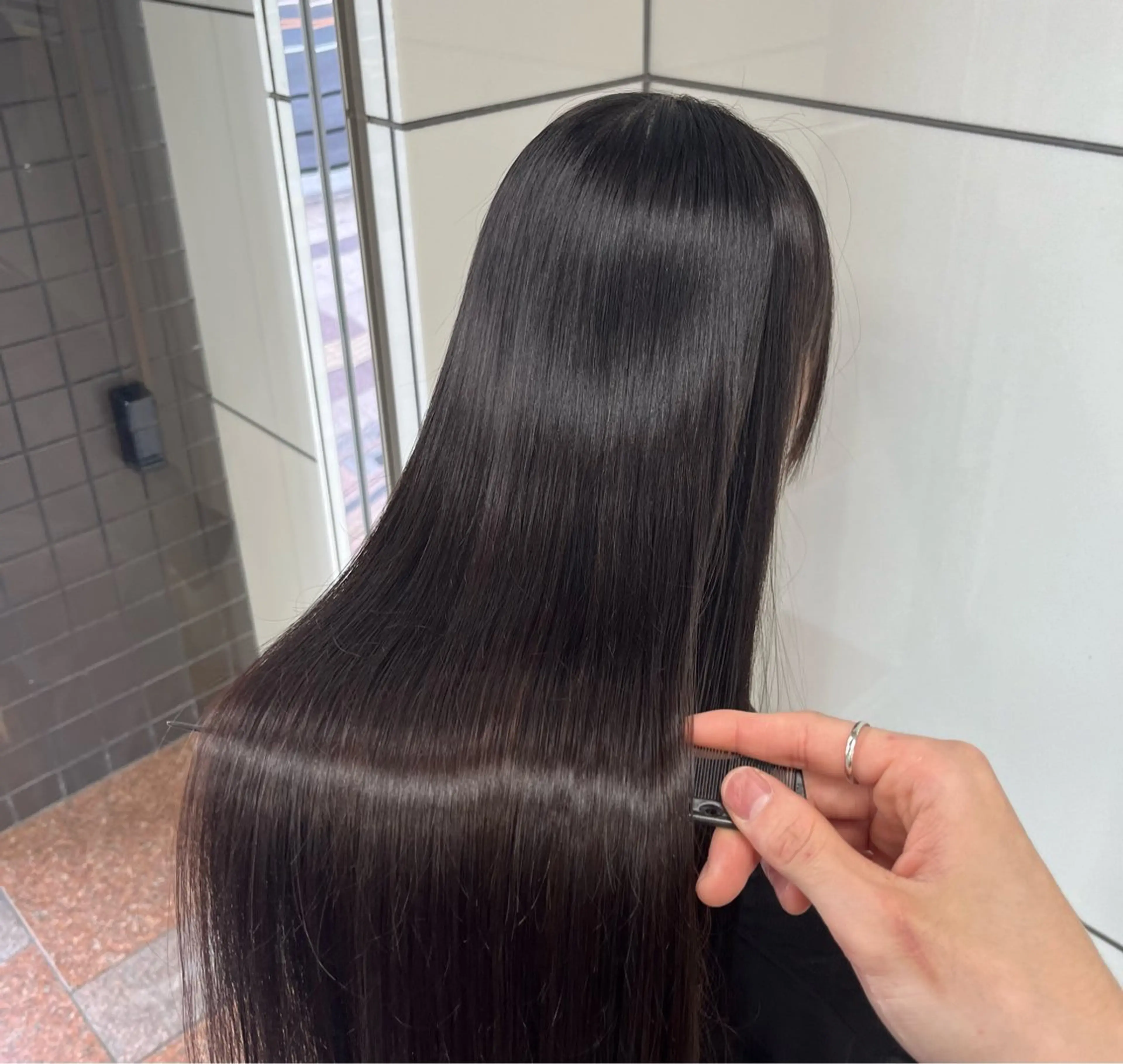 ロング 石原 悠貴のヘアスタイル