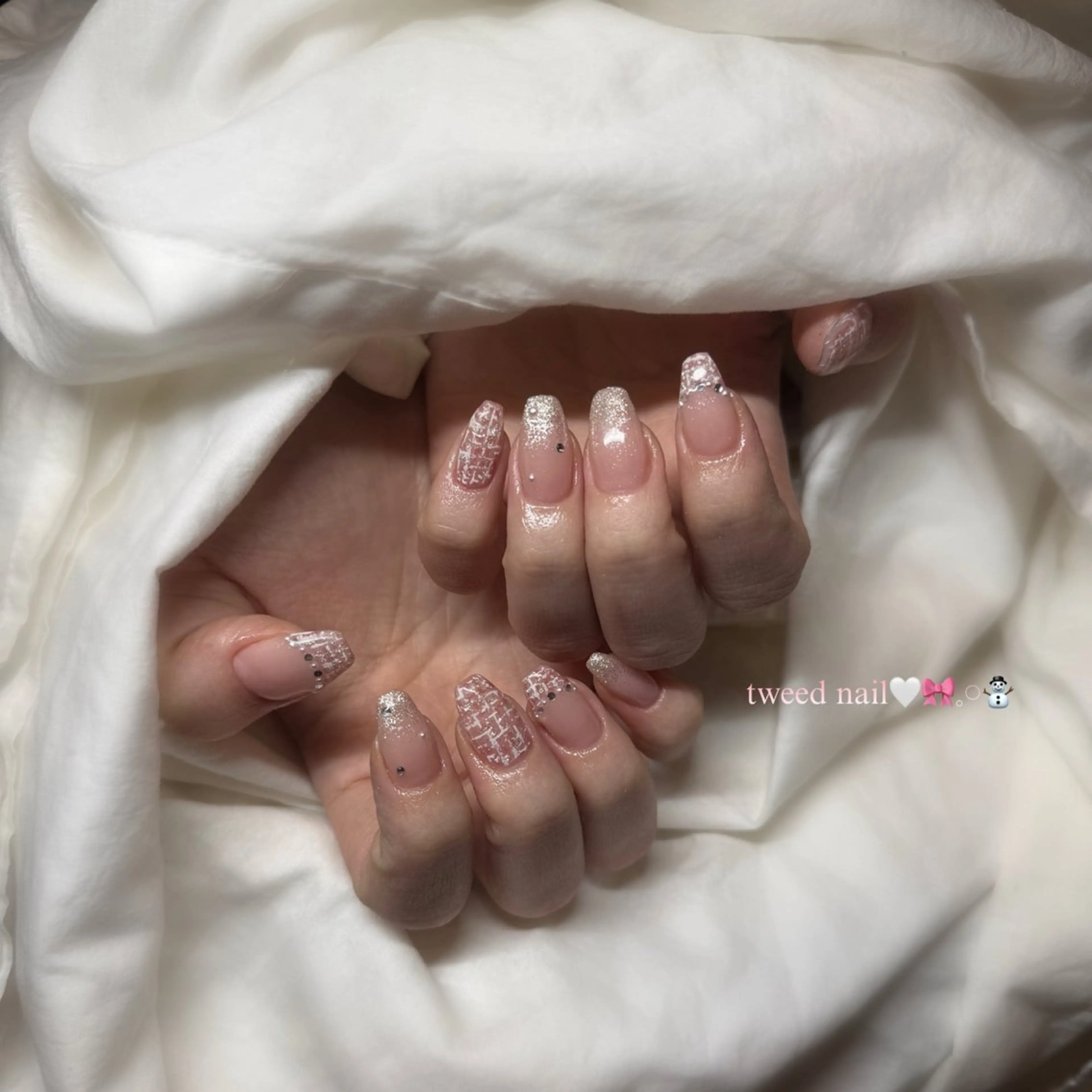 ネイル ツイードネイル ハンドネイル Rion/ガーリー/ オタ活ネイルʚ🎀ɞのネイルデザイン