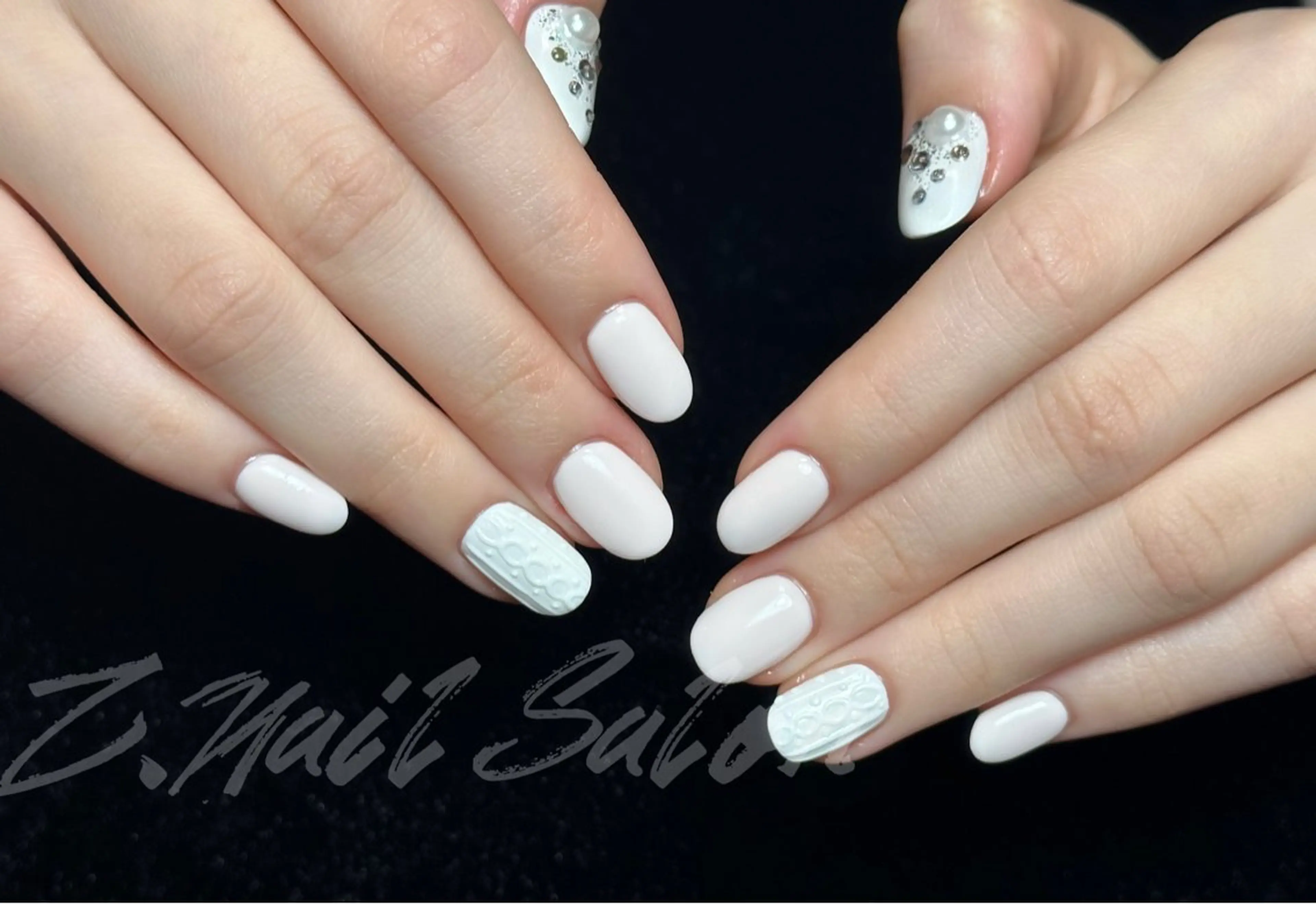 ネイル 長さ出し フットネイル フレンチネイル ジェルネイル ガラスフレンチ Z.Nail Salonのネイルデザイン