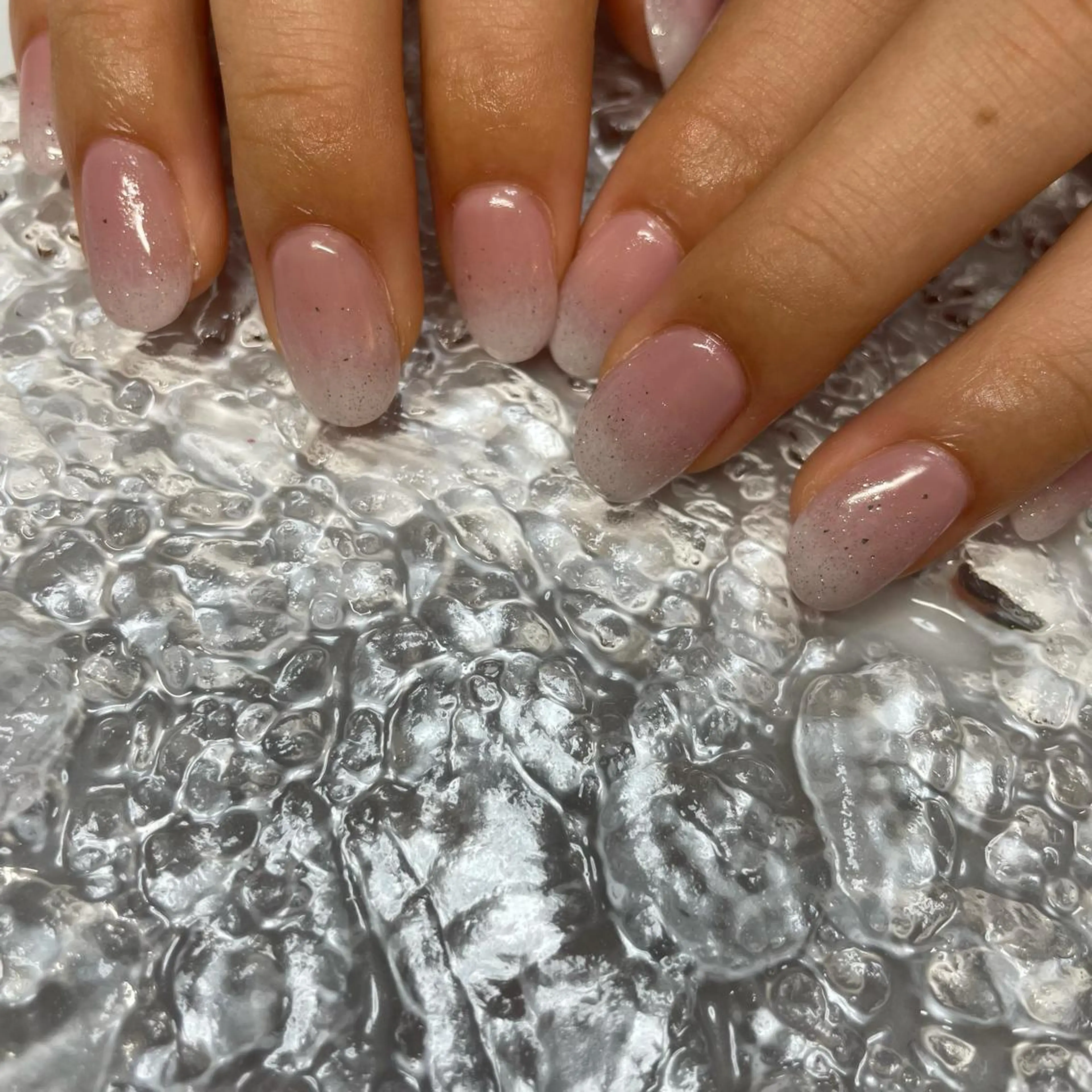 ネイル グラデーション ハンドネイル Aleum所属・Nail Salon Aleumのネイルデザイン