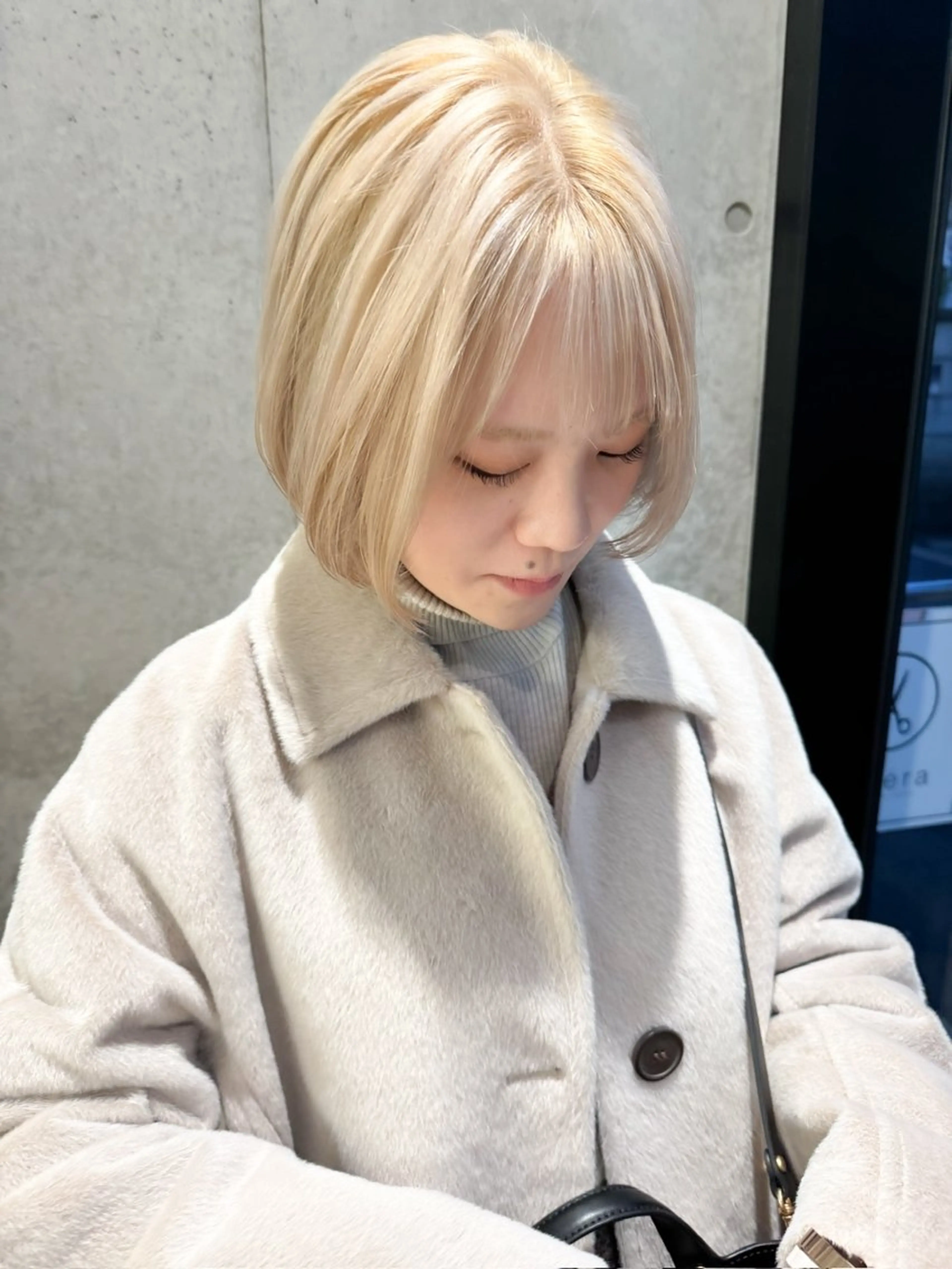 ショート カラー ヘアアレンジ ミニボブ/ブリーチ 🌈MISATOのヘアスタイル