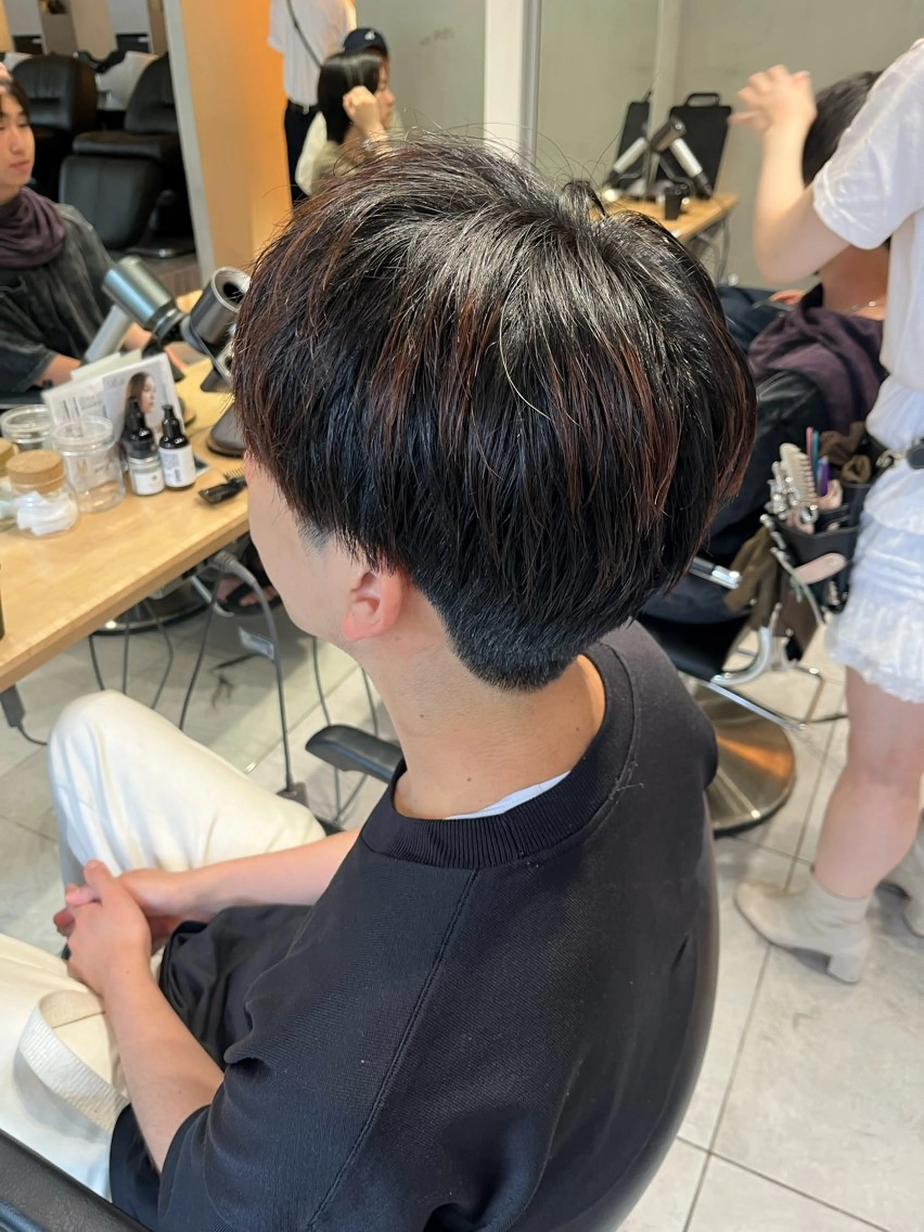 ショート メンズ ナミ🩶暗髪/暖色 ❤️/透明感/縮毛のヘアスタイル