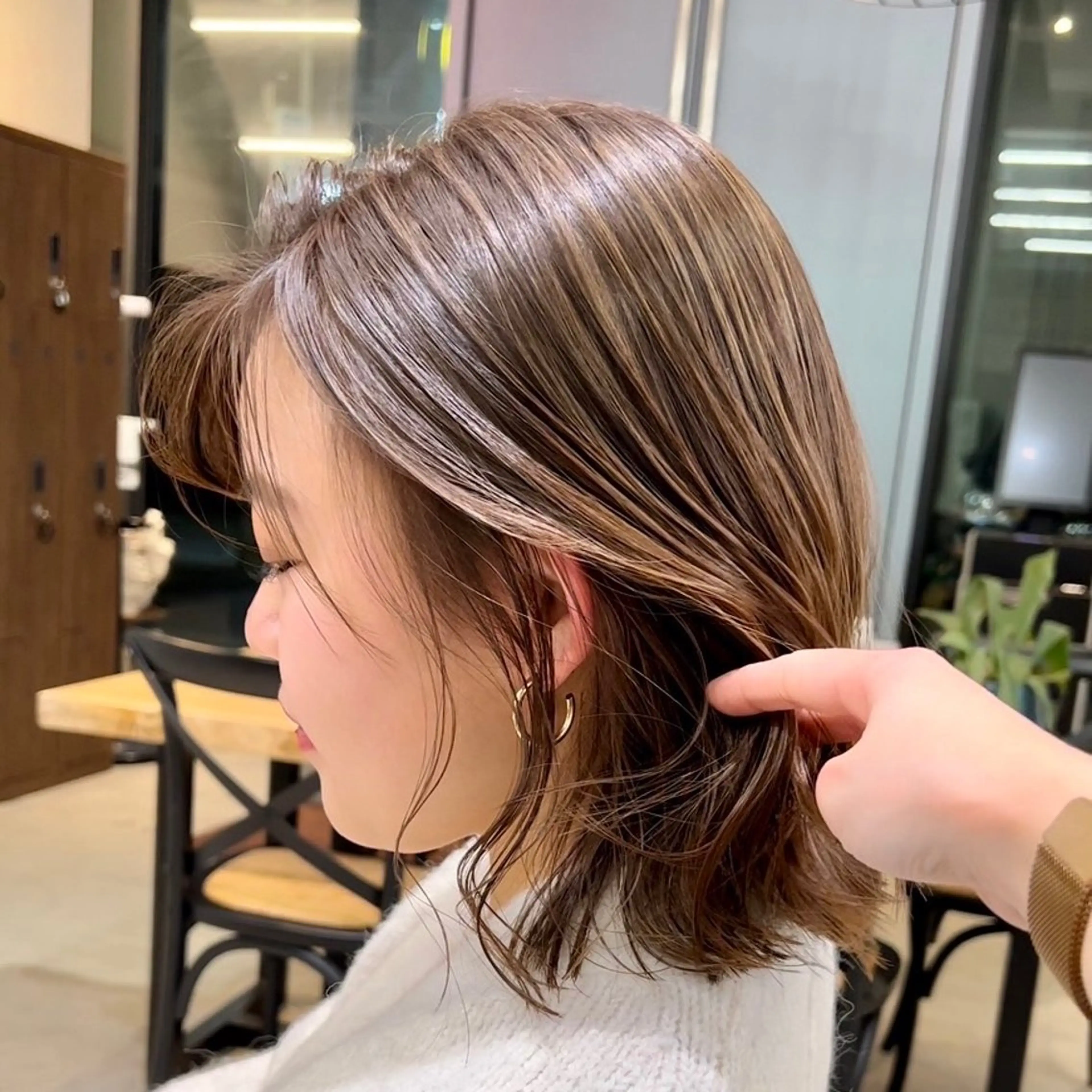 ミディアム カラー パーマ ヘアアレンジ 顔周りcut/ 艶ワンカラー♥ちさきのヘアスタイル