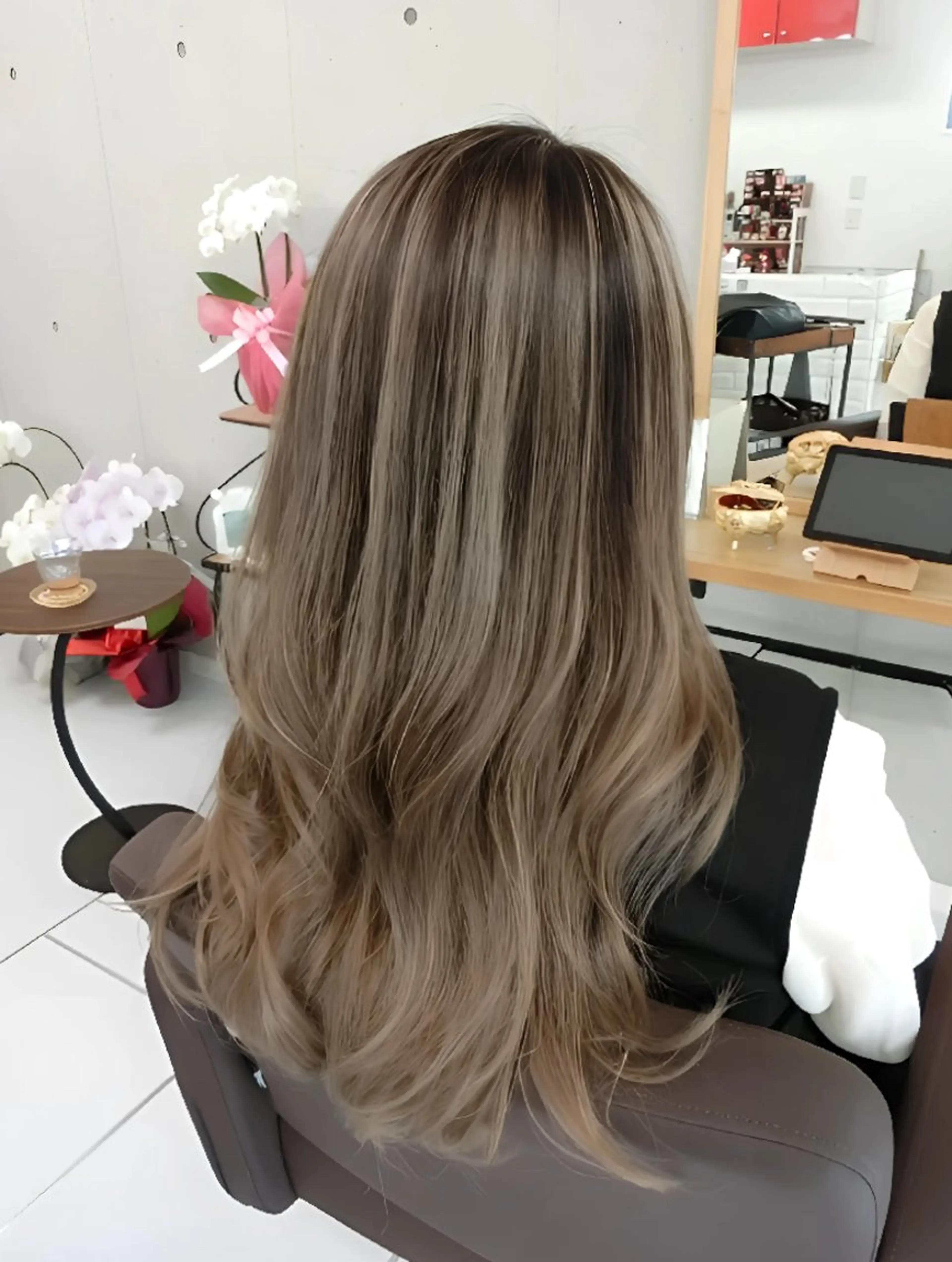 ロング カラー ma cherie 三浦直美のヘアスタイル
