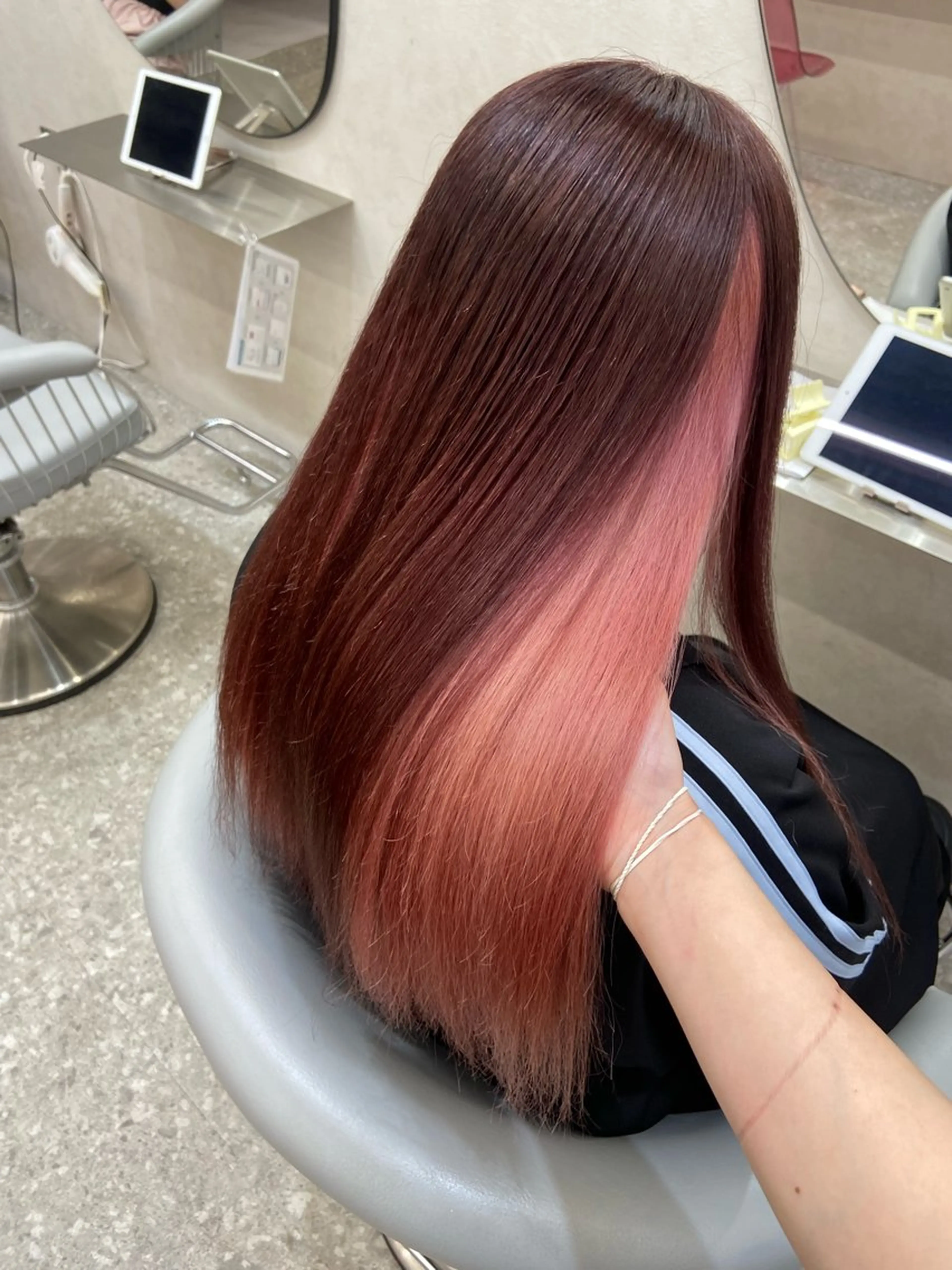 ロング カラー ベージュカラー ブリーチ ブラウンカラー ケアブリーチ チョコレートブラウン カット ヘアカラー トリートメント 新宿/韓国ヘア 中明度カラー/かやのヘアスタイル