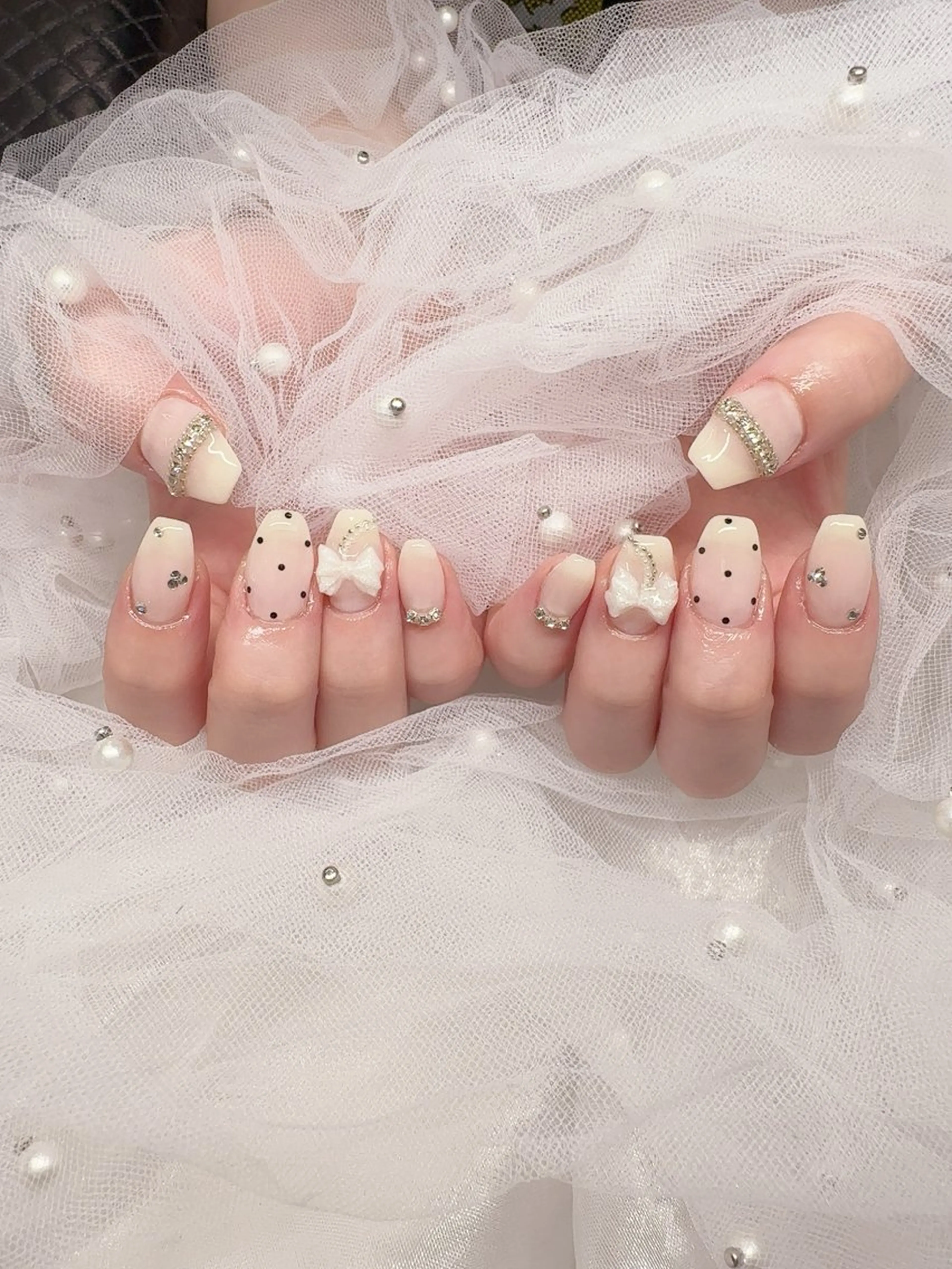 ネイル ハンドネイル ☁️BLITZ 🎀笠原雪音🎀のネイルデザイン